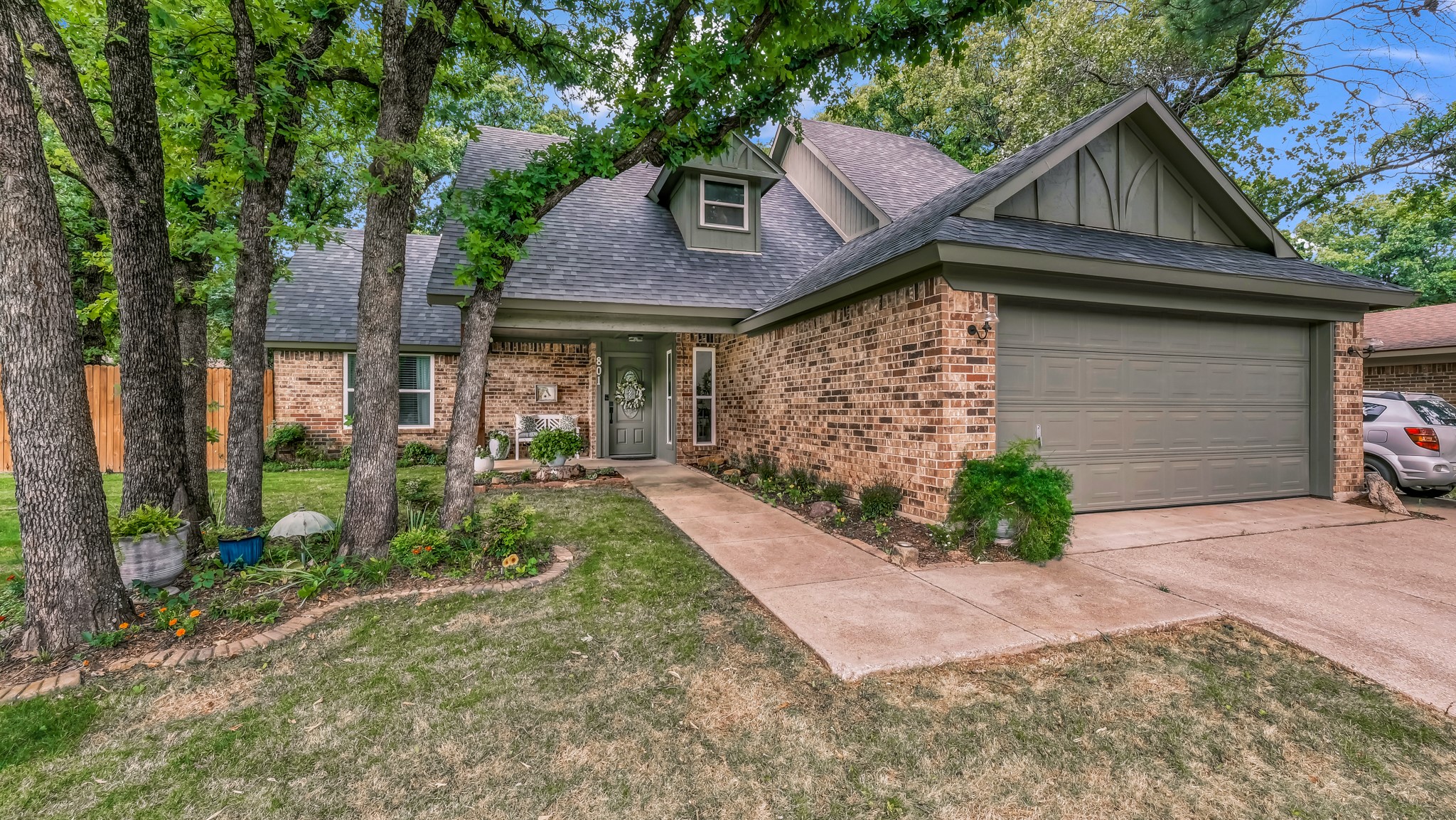 801 Lake Crest Parkway , Azle, TX, 76020 | 20890293 | Realty Texas LLC