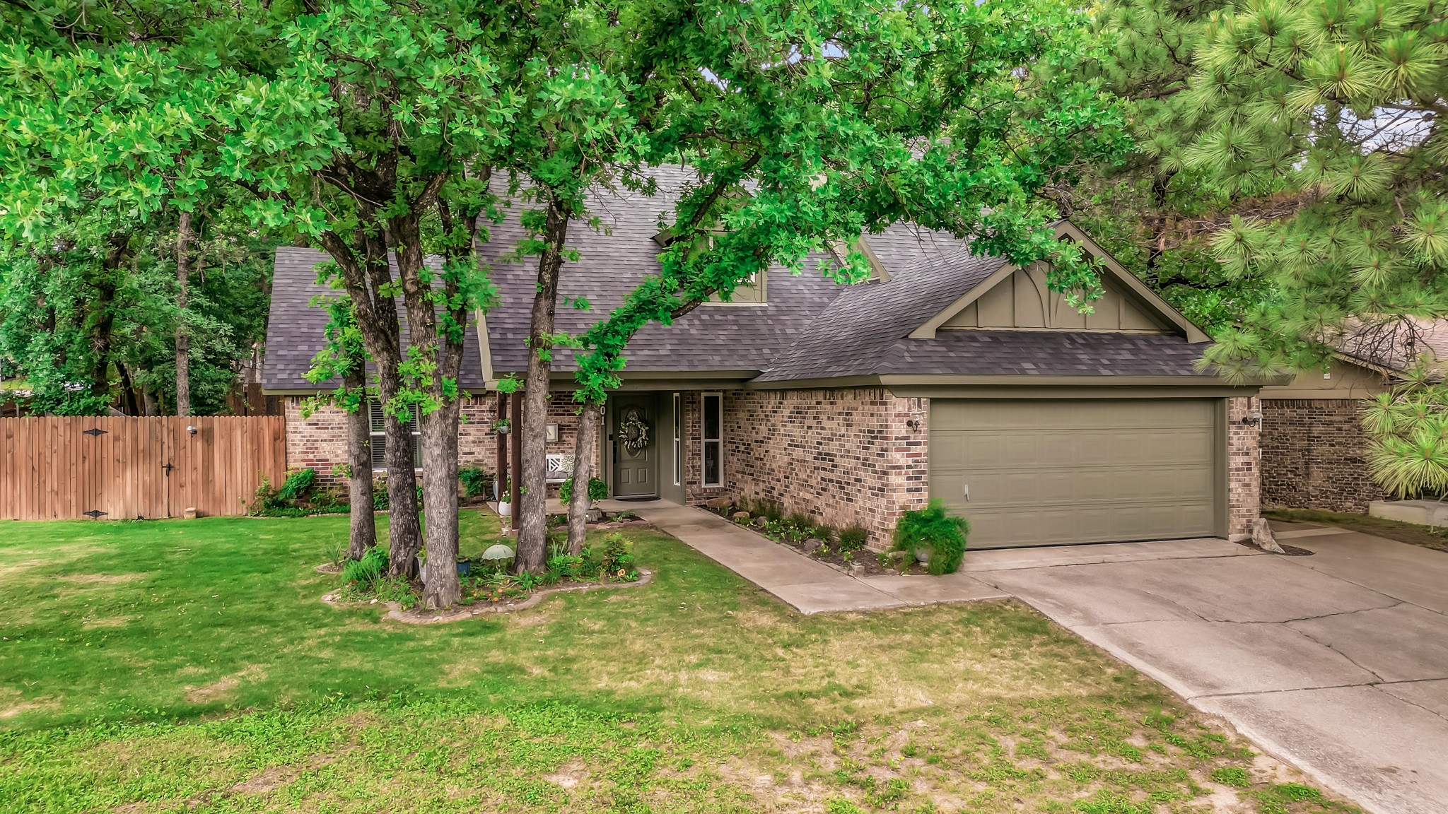 801 Lake Crest Parkway , Azle, TX, 76020 | 20890293 | Realty Texas LLC