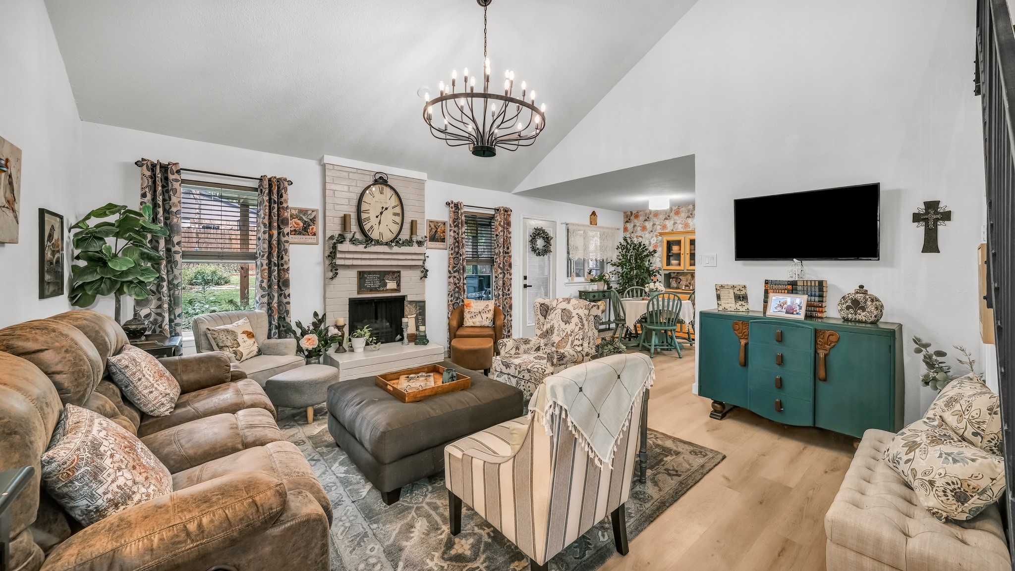 801 Lake Crest Parkway , Azle, TX, 76020 | 20890293 | Realty Texas LLC