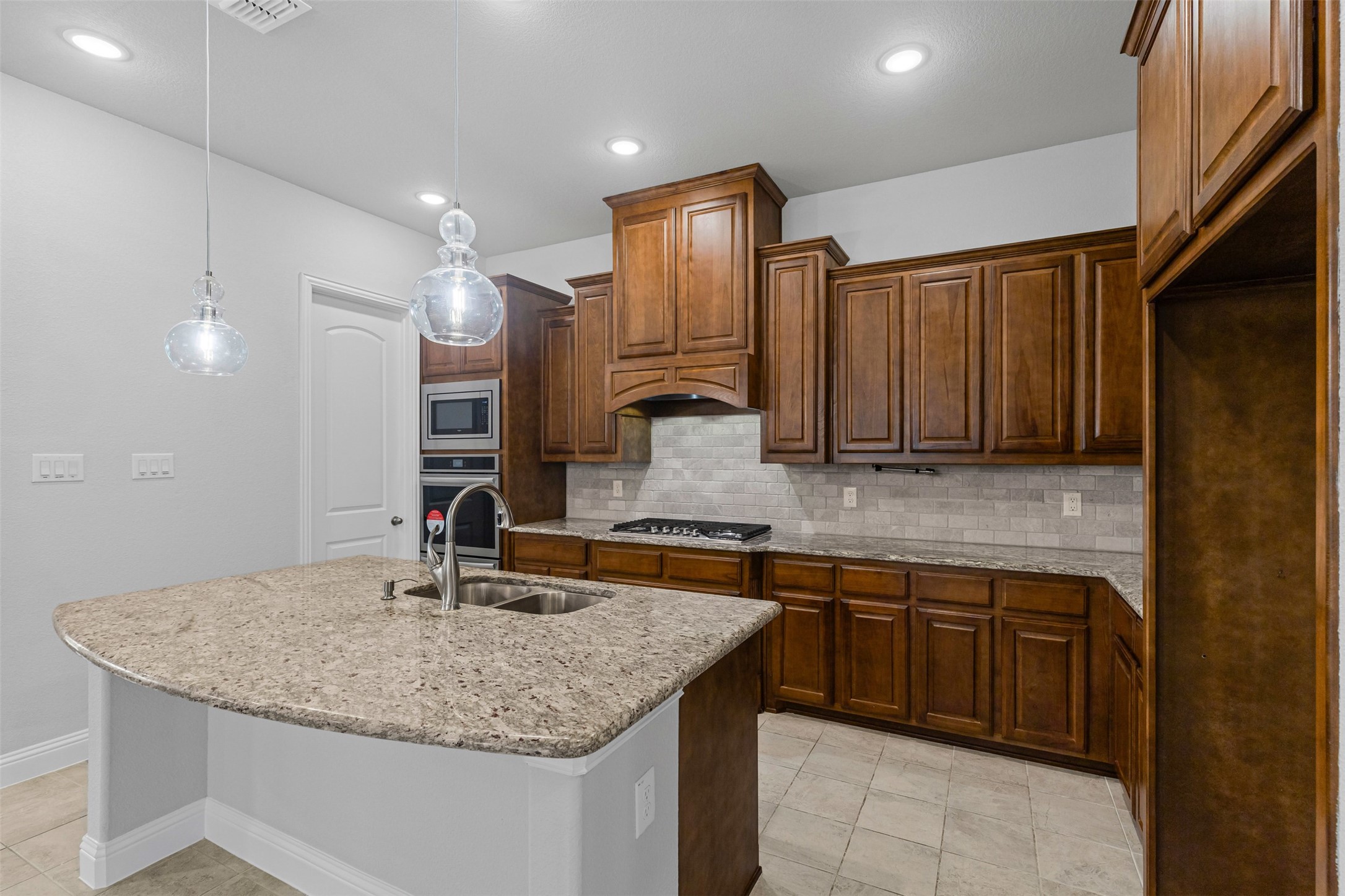 14824 Belclaire Avenue , Aledo, TX, 76008 | 20933595 | Realty Texas LLC
