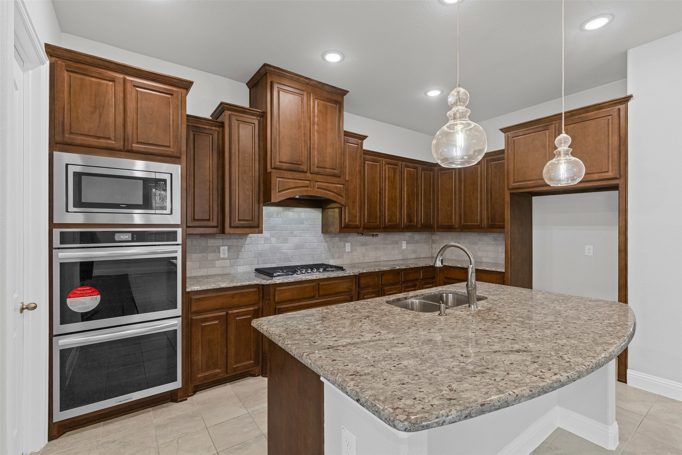 14824 Belclaire Avenue , Aledo, TX, 76008 | 20933595 | Realty Texas LLC