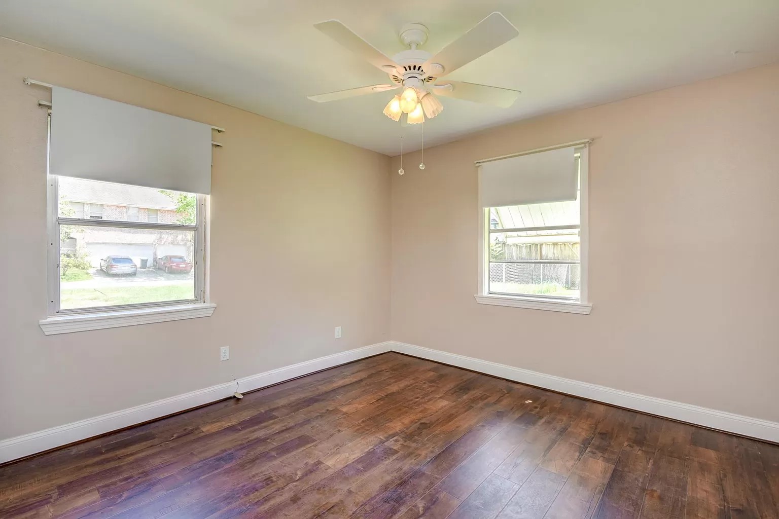4405 Effie Street , Bellaire, TX, 77401 | 87180419 | Realty Texas LLC