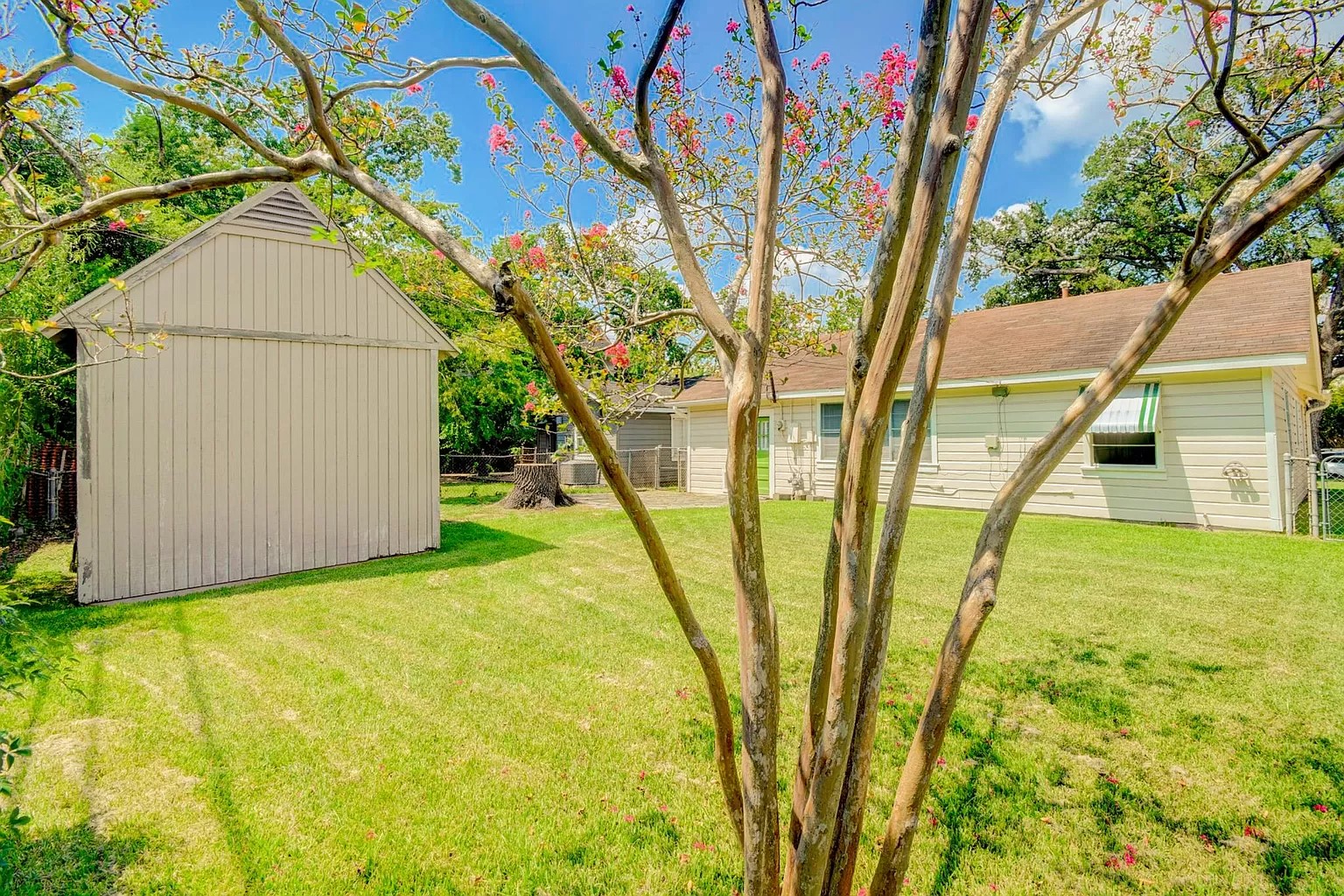 4405 Effie Street , Bellaire, TX, 77401 | 87180419 | Realty Texas LLC