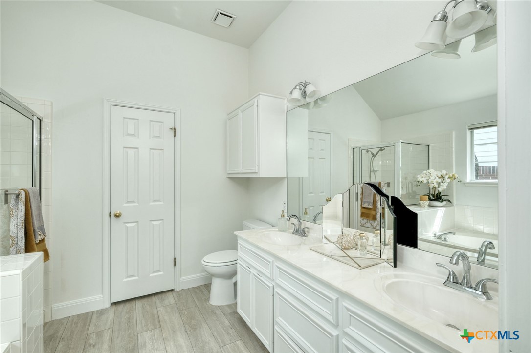 10809 Sans Souci Place , Austin, TX, 78759 | 580404 | Realty Texas LLC