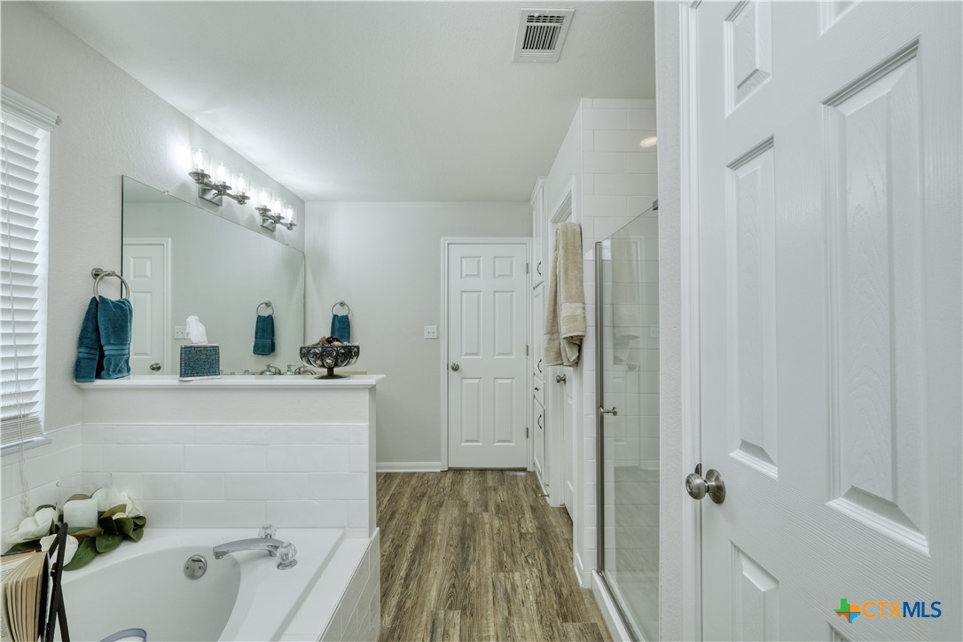 102 Bosque Drive , Hutto, TX, 78634 | 580415 | Realty Texas LLC