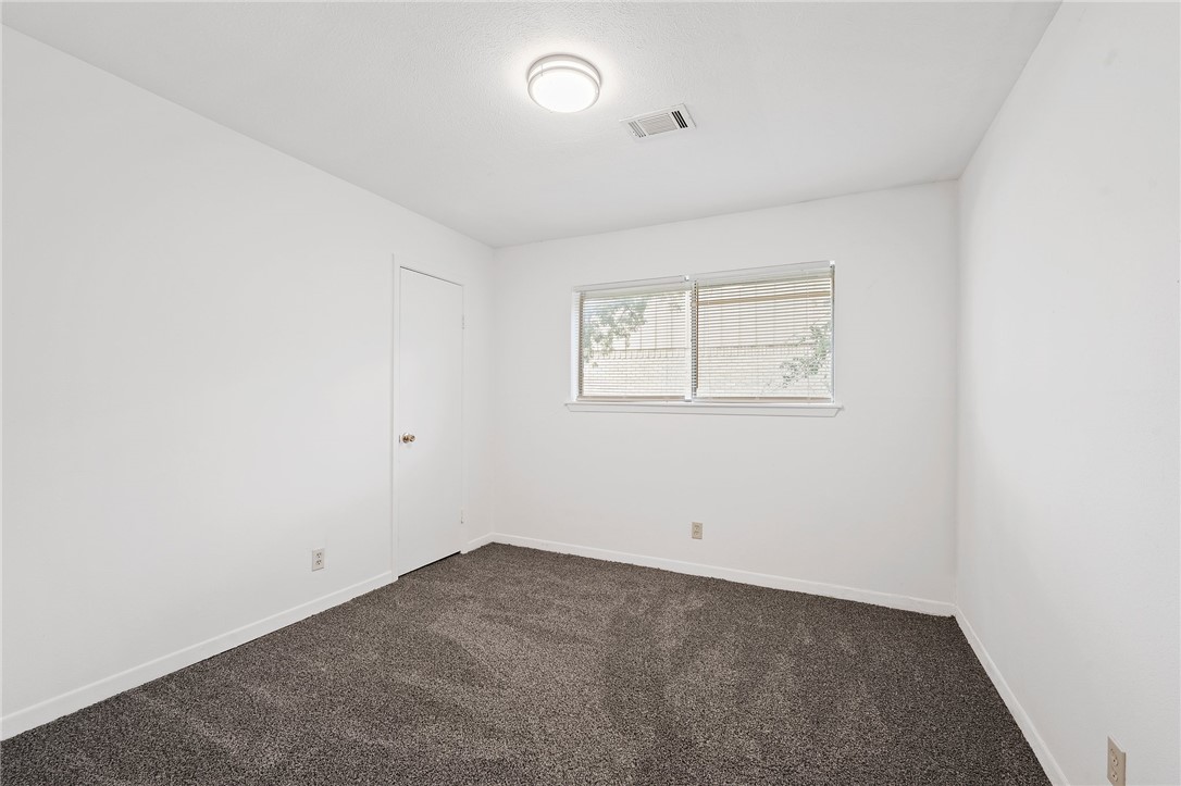 1202 Berkeley , College Station, TX, 77840 | 25005640 | Realty Texas LLC