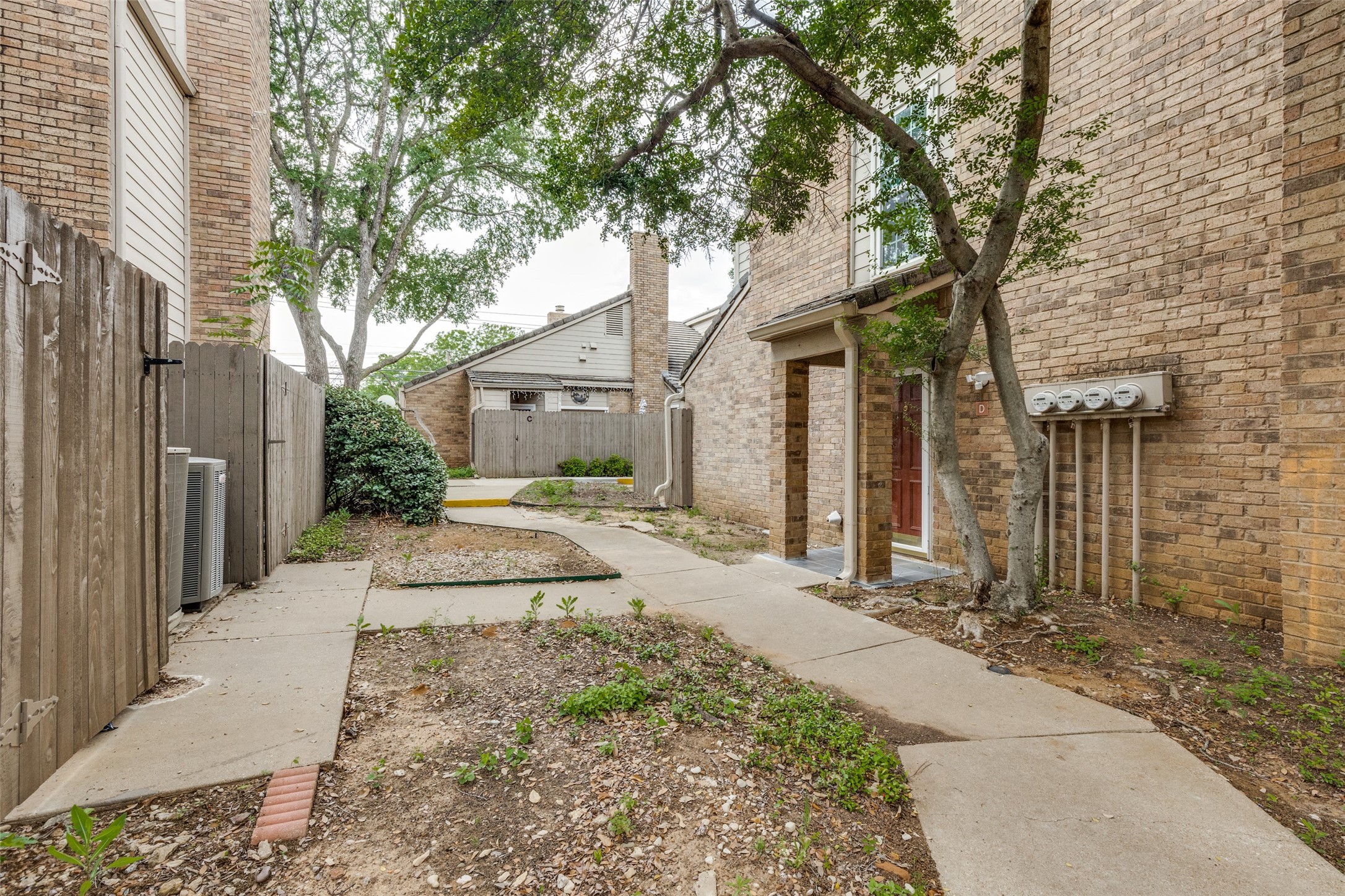 2330 Kennington Drive D , Arlington, TX, 76012 | 20940538 | Realty Texas LLC