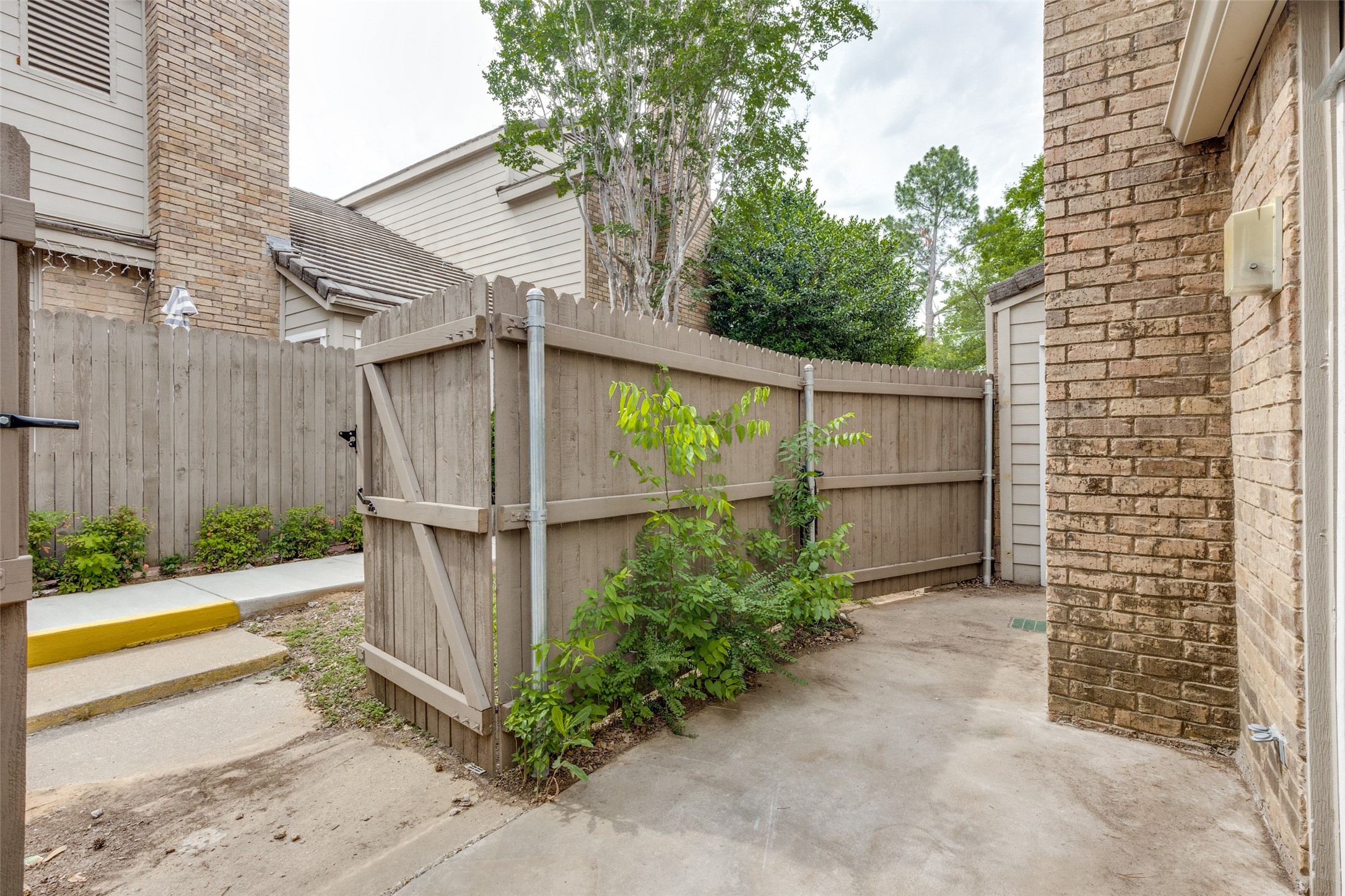 2330 Kennington Drive D , Arlington, TX, 76012 | 20940538 | Realty Texas LLC