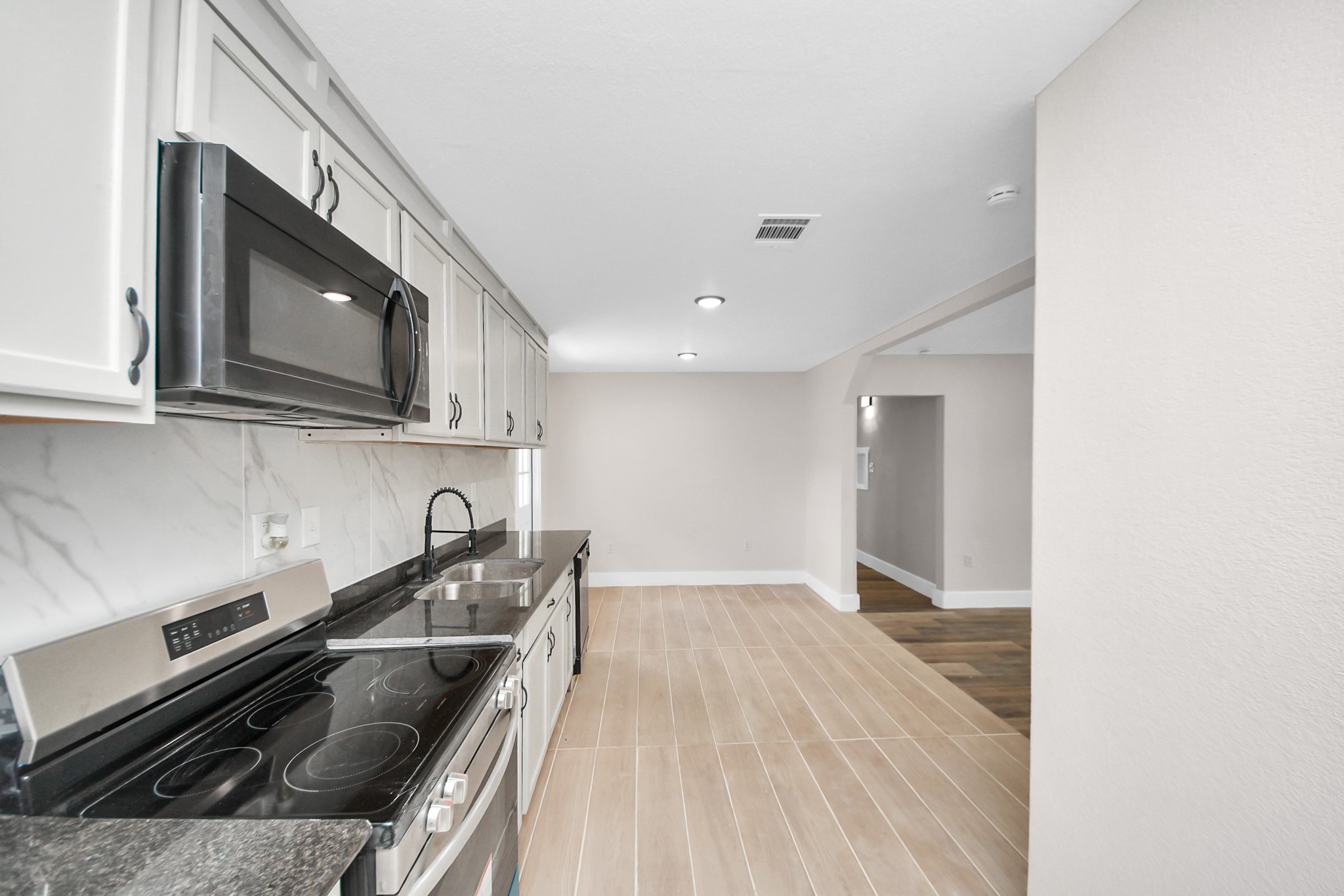 5903 Belneath Street , Houston, TX, 77033 | 49486422 | Realty Texas LLC