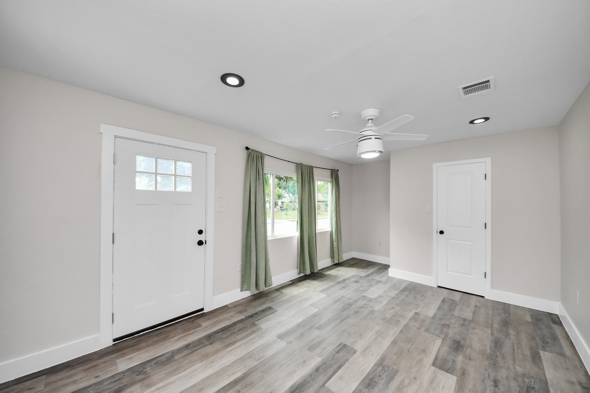 5903 Belneath Street , Houston, TX, 77033 | 49486422 | Realty Texas LLC