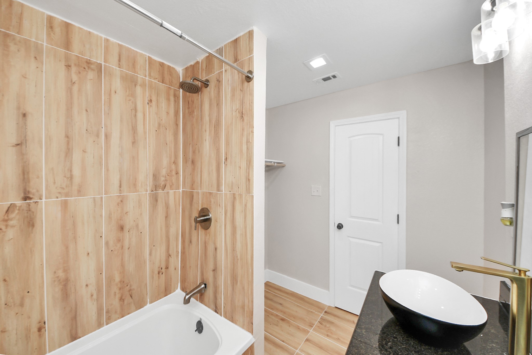 5903 Belneath Street , Houston, TX, 77033 | 49486422 | Realty Texas LLC