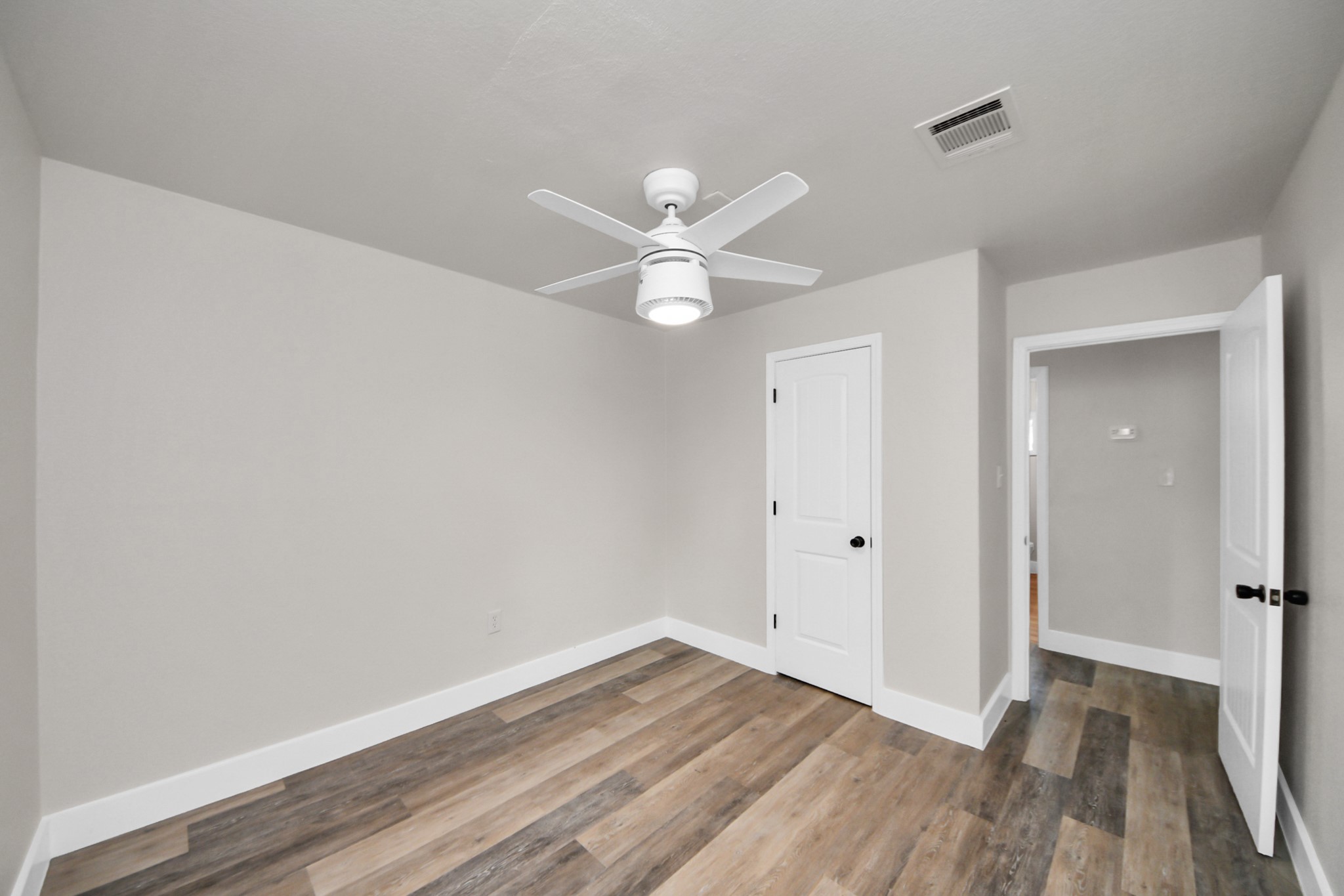 5903 Belneath Street , Houston, TX, 77033 | 49486422 | Realty Texas LLC