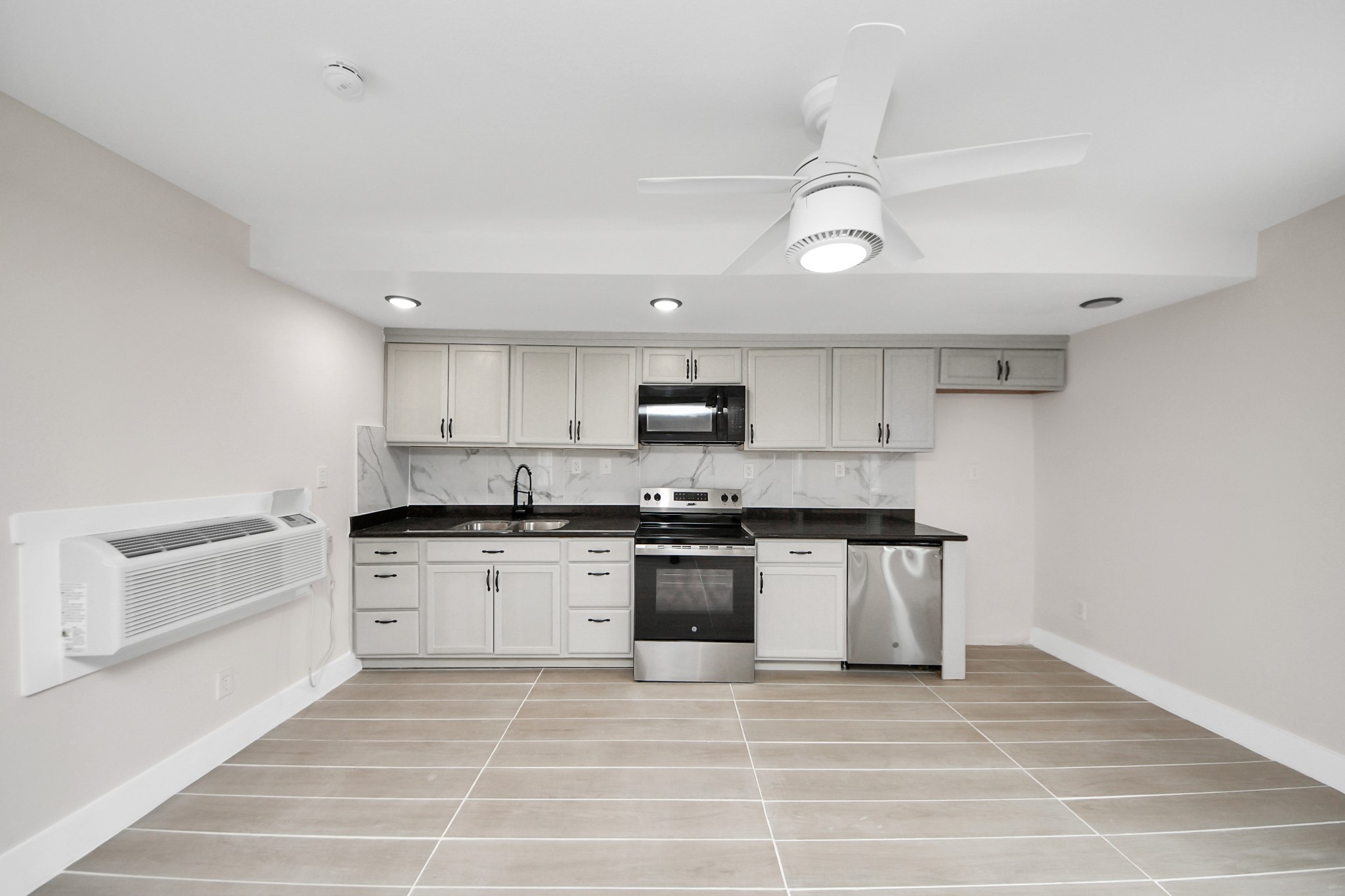 5903 Belneath Street , Houston, TX, 77033 | 49486422 | Realty Texas LLC