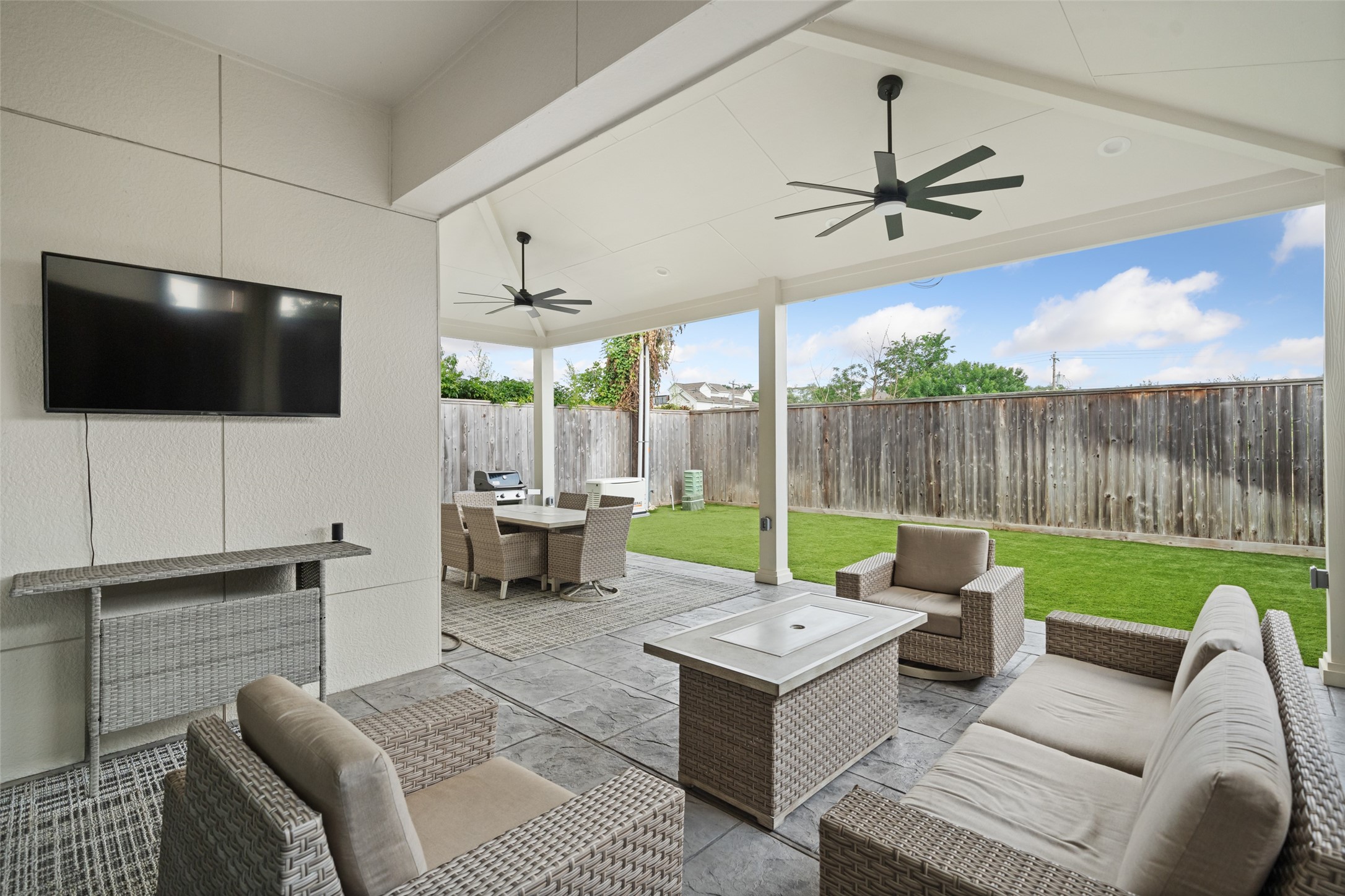 6006 Cottage Grove Lake Drive , Houston, TX, 77007 | 65450670 | Realty Texas LLC
