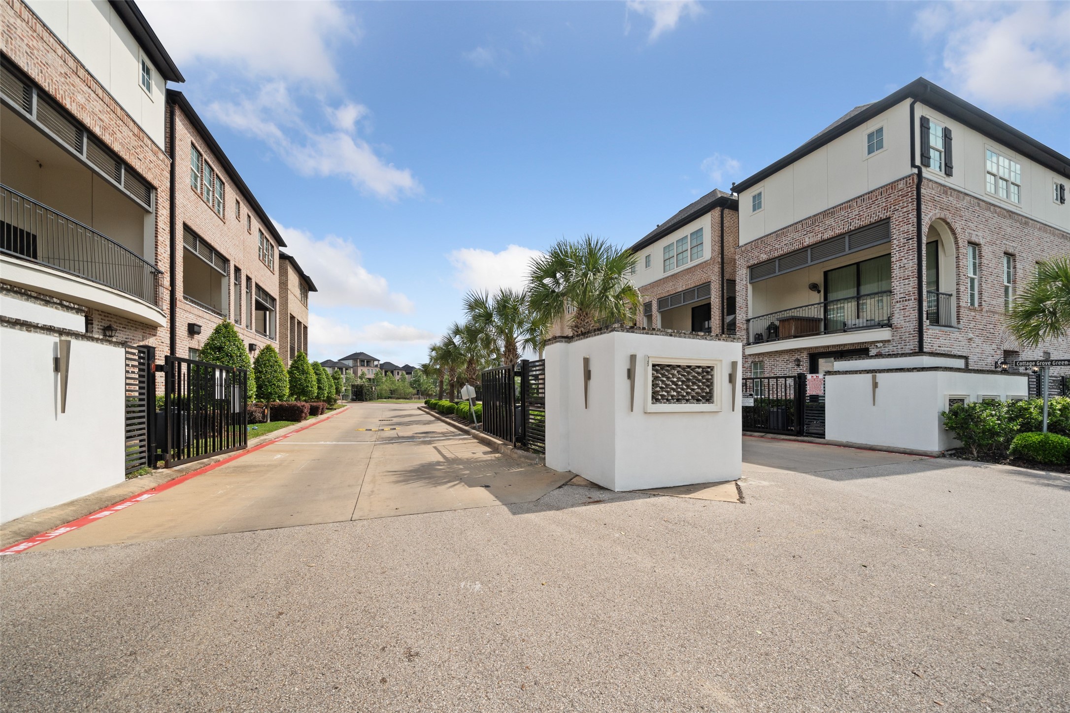 6006 Cottage Grove Lake Drive , Houston, TX, 77007 | 65450670 | Realty Texas LLC