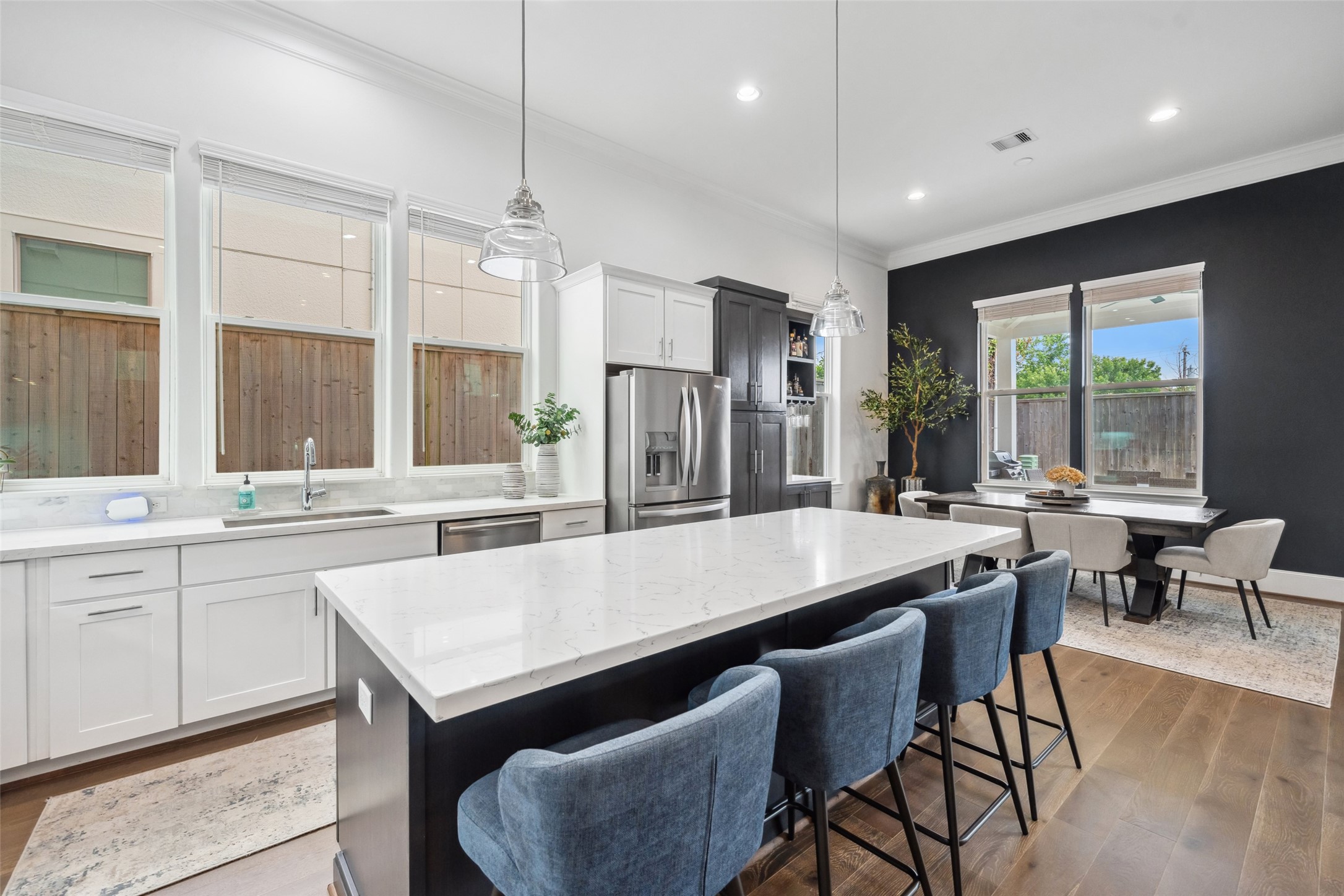 6006 Cottage Grove Lake Drive , Houston, TX, 77007 | 65450670 | Realty Texas LLC