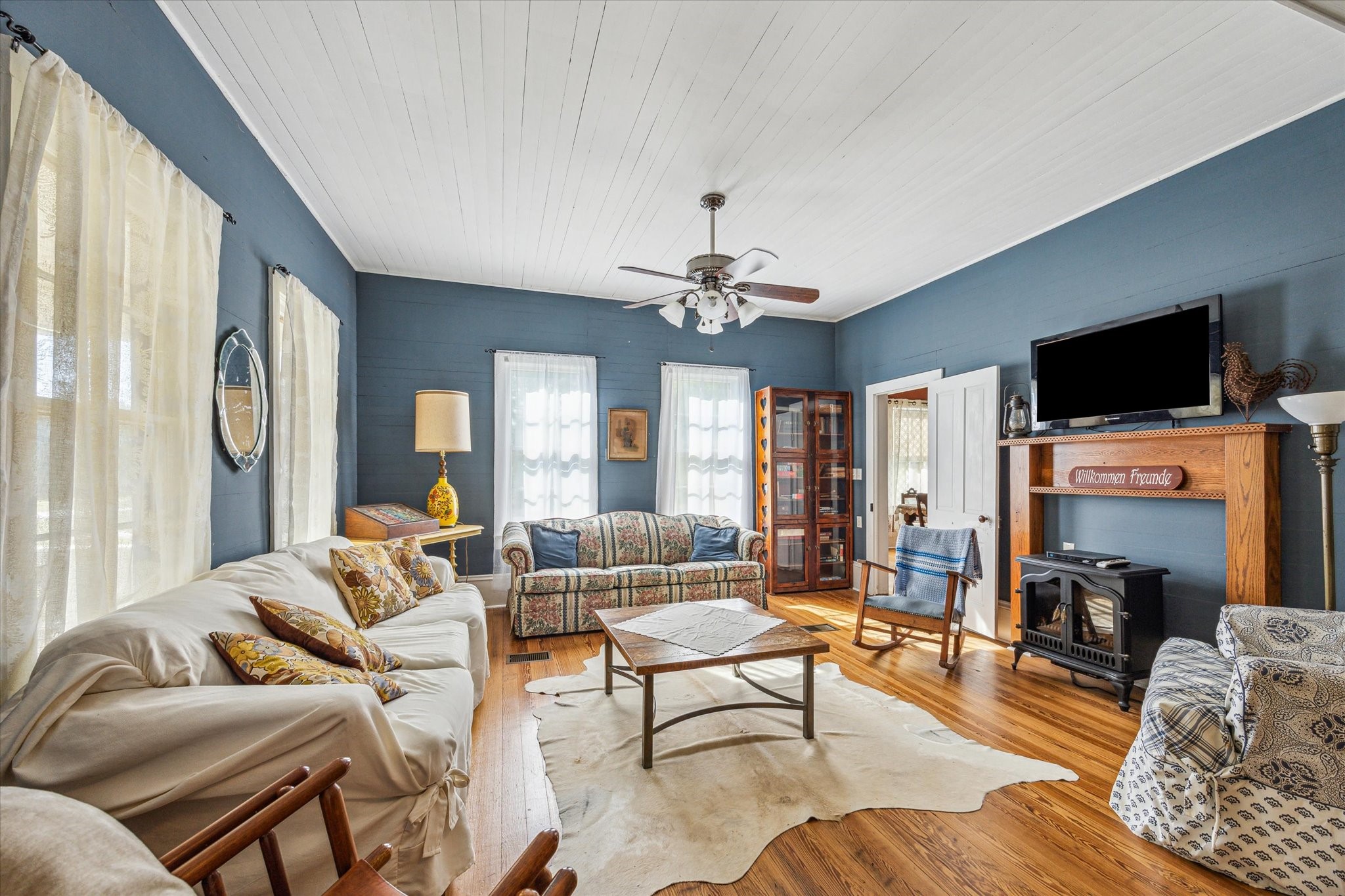 10753 Track Road E , Cat Spring, TX, 78933 | 10215555 | Realty Texas LLC