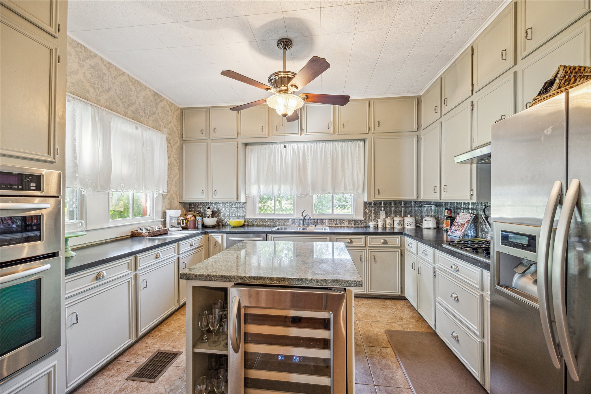 10753 Track Road E , Cat Spring, TX, 78933 | 10215555 | Realty Texas LLC