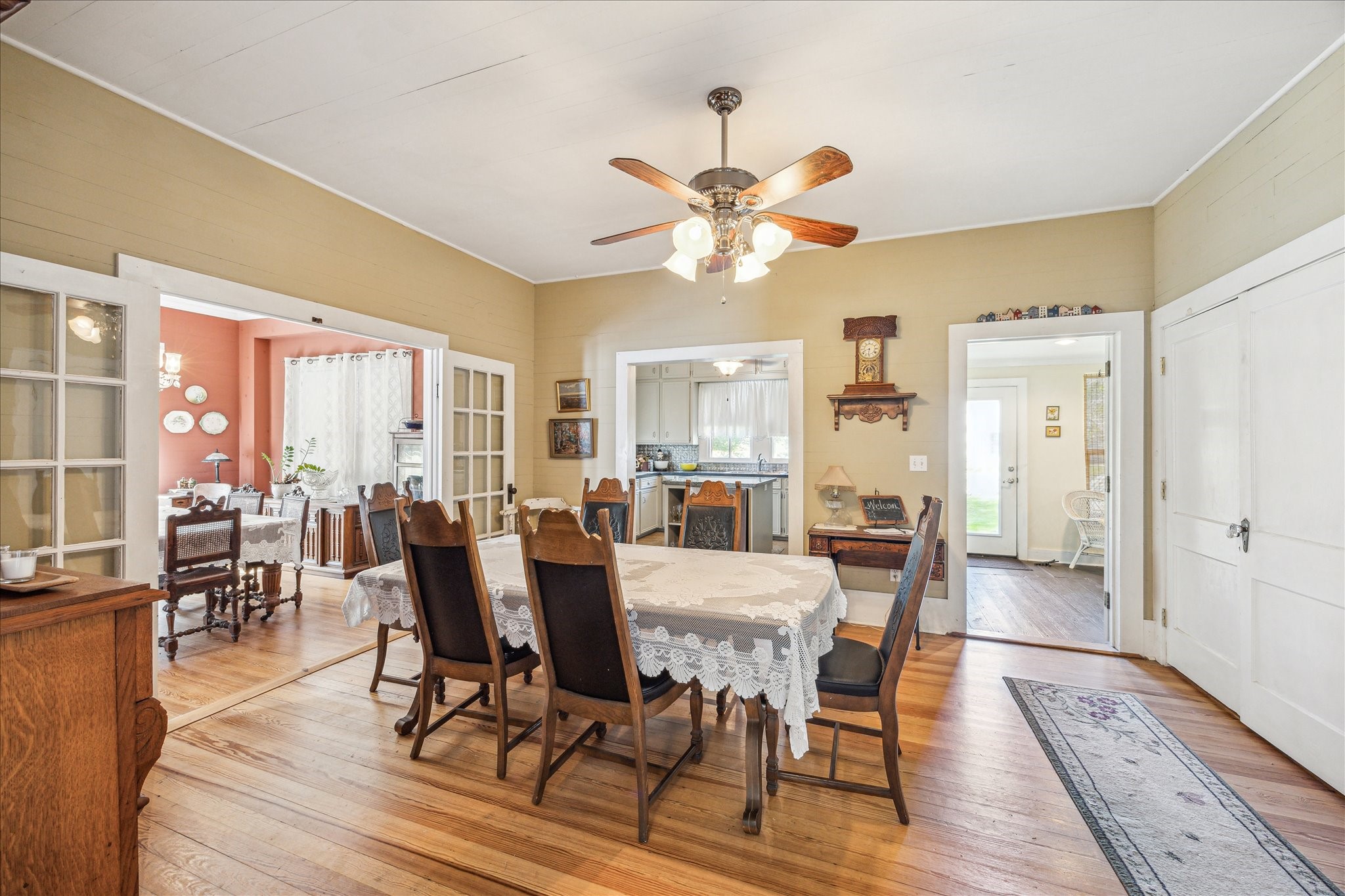 10753 Track Road E , Cat Spring, TX, 78933 | 10215555 | Realty Texas LLC
