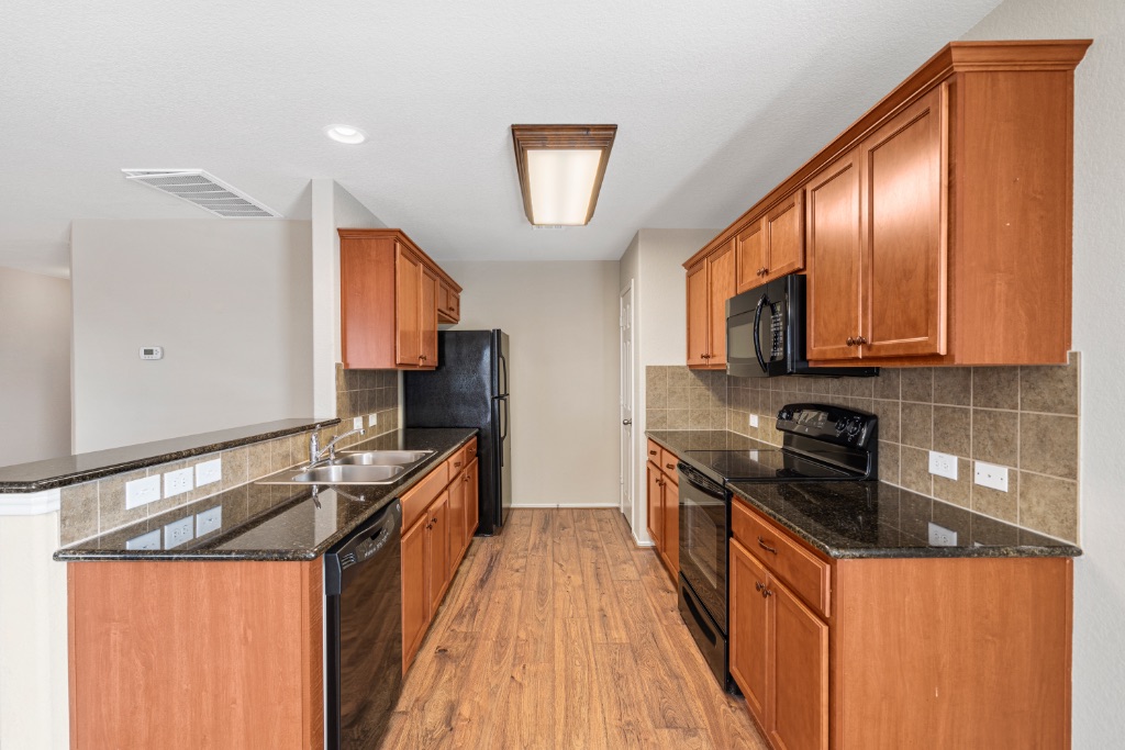 315 Lidell Street , Hutto, TX, 78634 | 7318876 | Realty Texas LLC