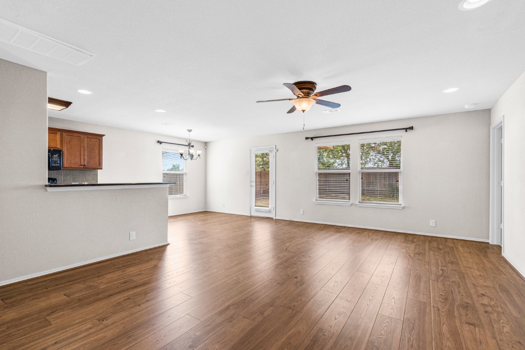315 Lidell Street , Hutto, TX, 78634 | 7318876 | Realty Texas LLC