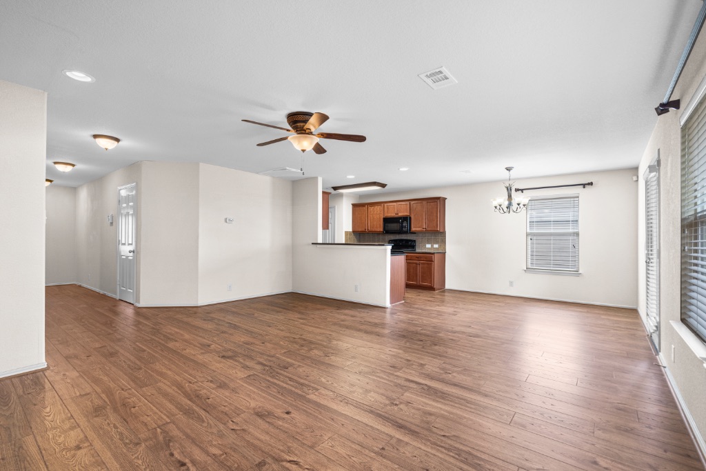 315 Lidell Street , Hutto, TX, 78634 | 7318876 | Realty Texas LLC
