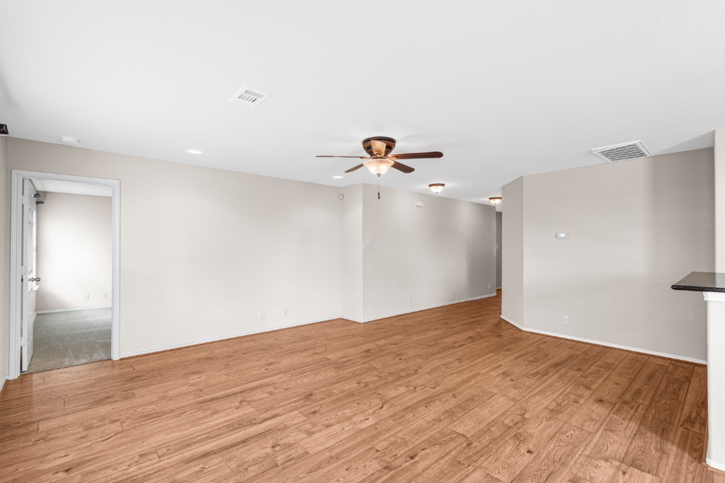 315 Lidell Street , Hutto, TX, 78634 | 7318876 | Realty Texas LLC