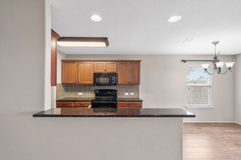 315 Lidell Street , Hutto, TX, 78634 | 7318876 | Realty Texas LLC
