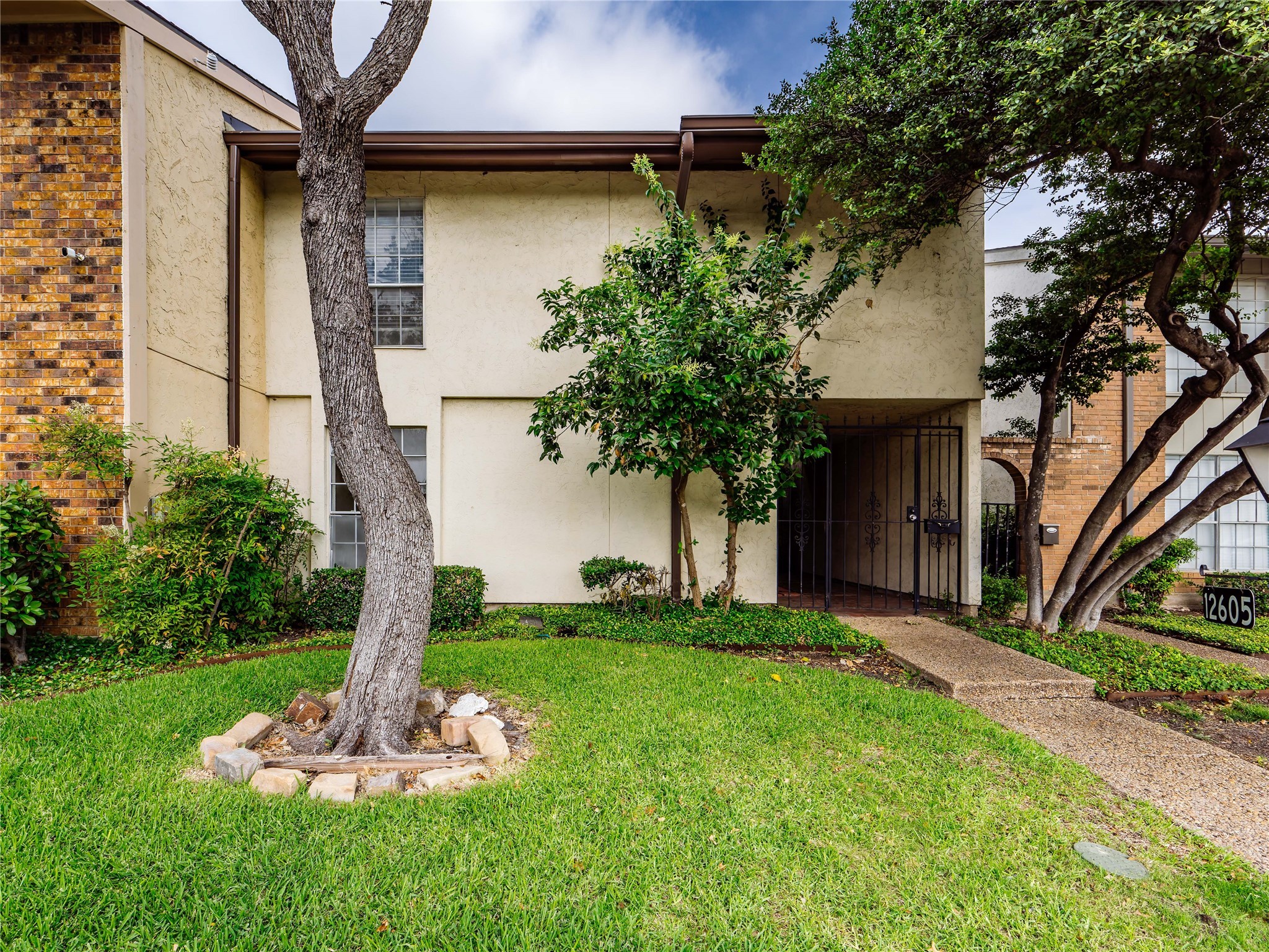 12605 Burninglog Lane , Dallas, TX, 75243 | 20941078 | Realty Texas LLC