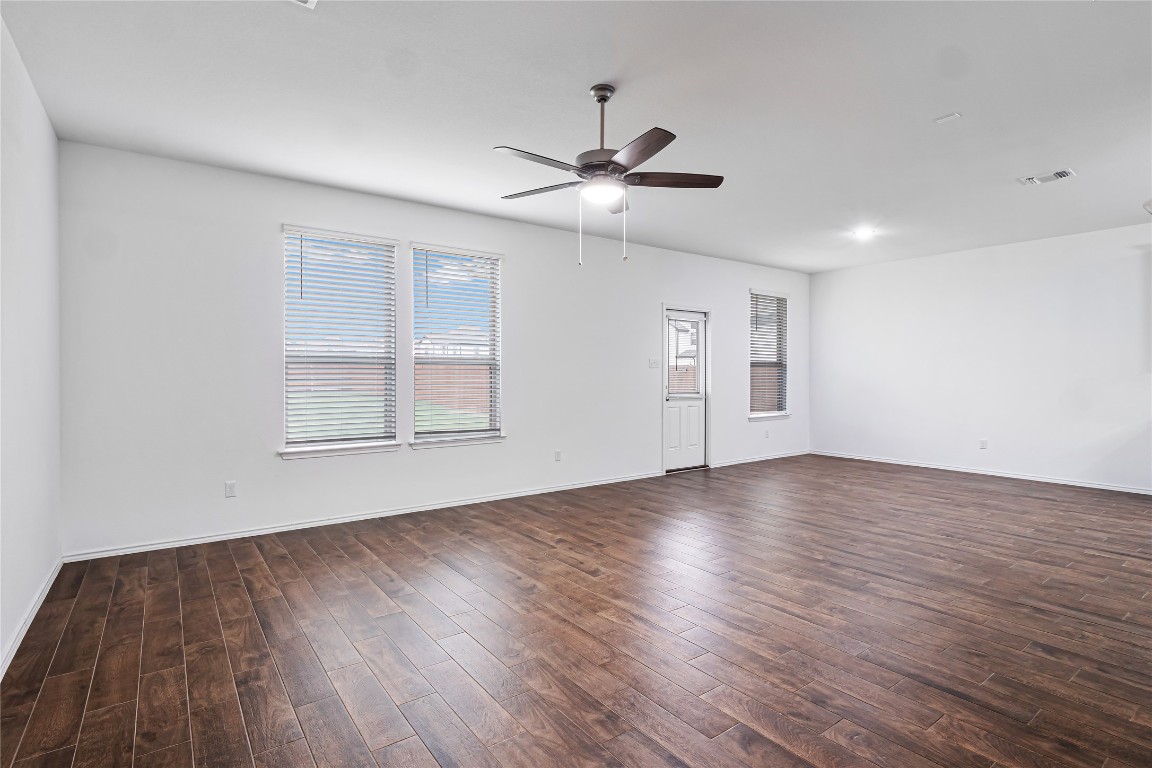 137 Bennington Drive , Liberty Hill, TX, 78642 | 8542258 | Realty Texas LLC