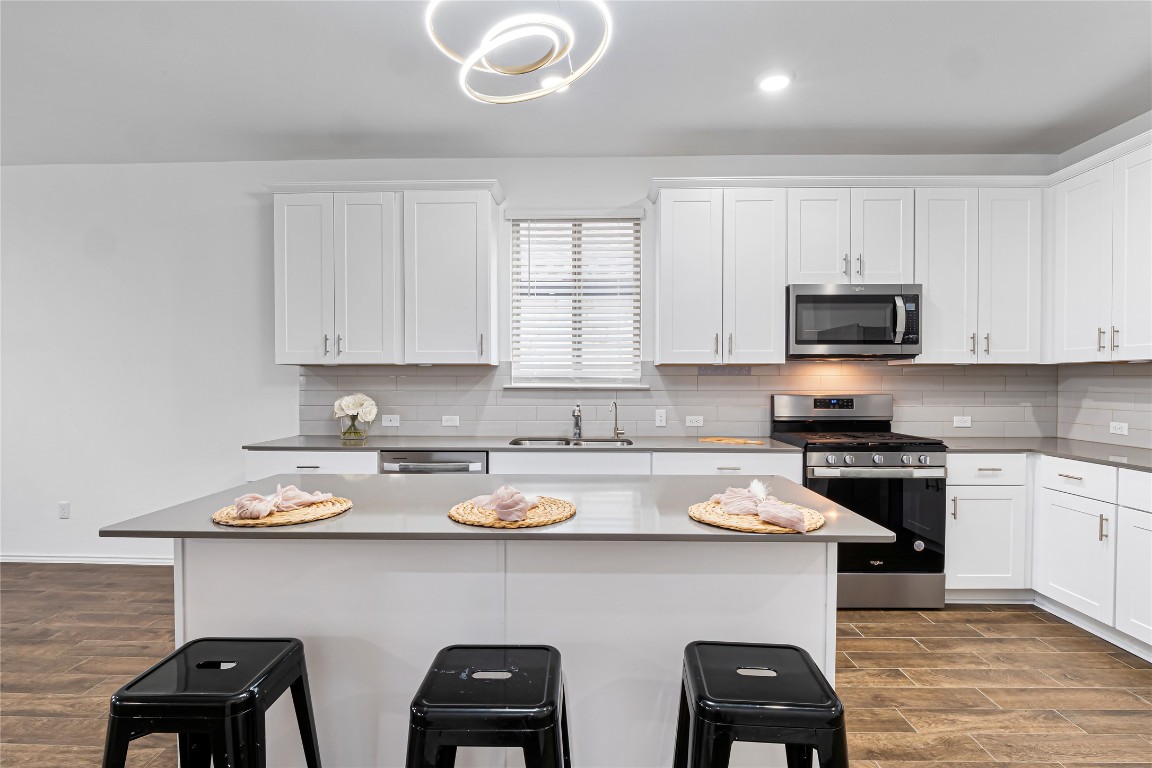 137 Bennington Drive , Liberty Hill, TX, 78642 | 8542258 | Realty Texas LLC