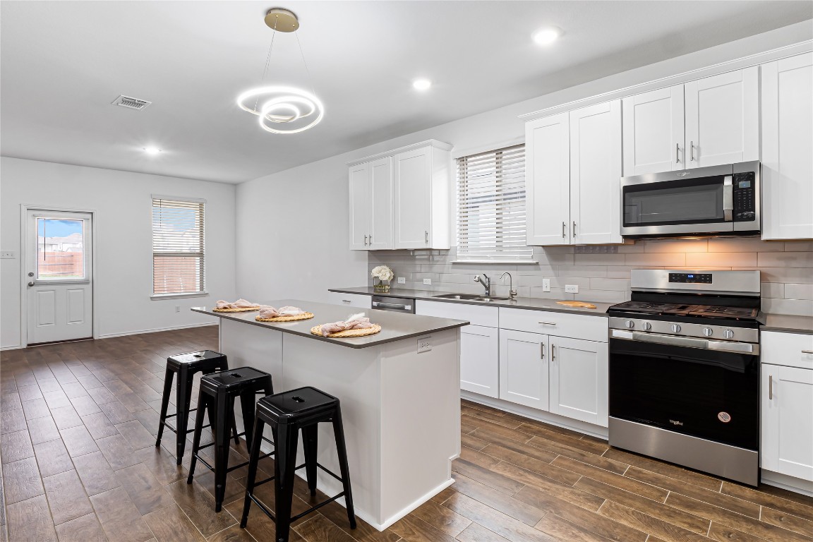 137 Bennington Drive , Liberty Hill, TX, 78642 | 8542258 | Realty Texas LLC