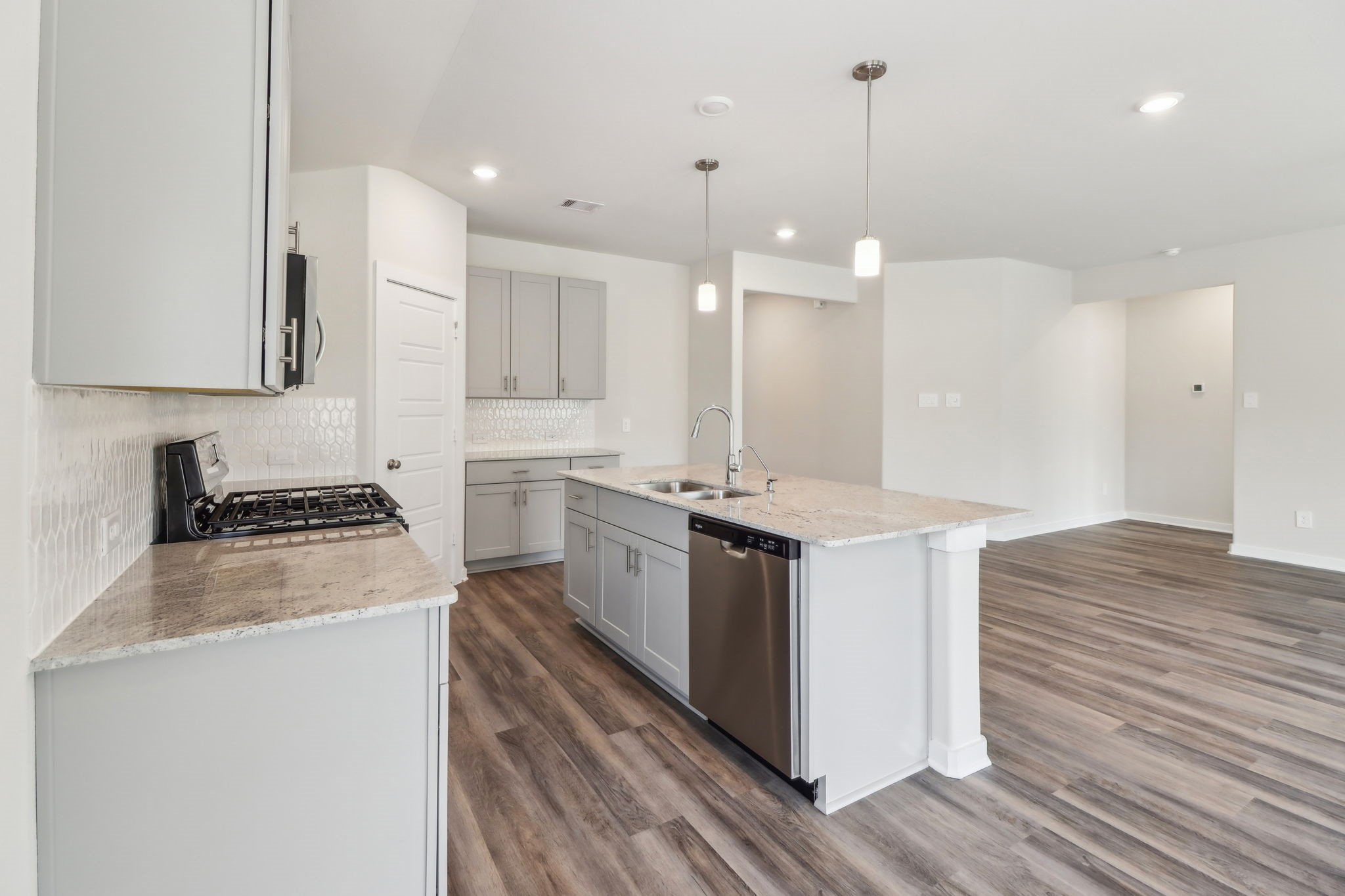 7730 Beaufort Lane , Baytown, TX, 77523 | 77620418 | Realty Texas LLC