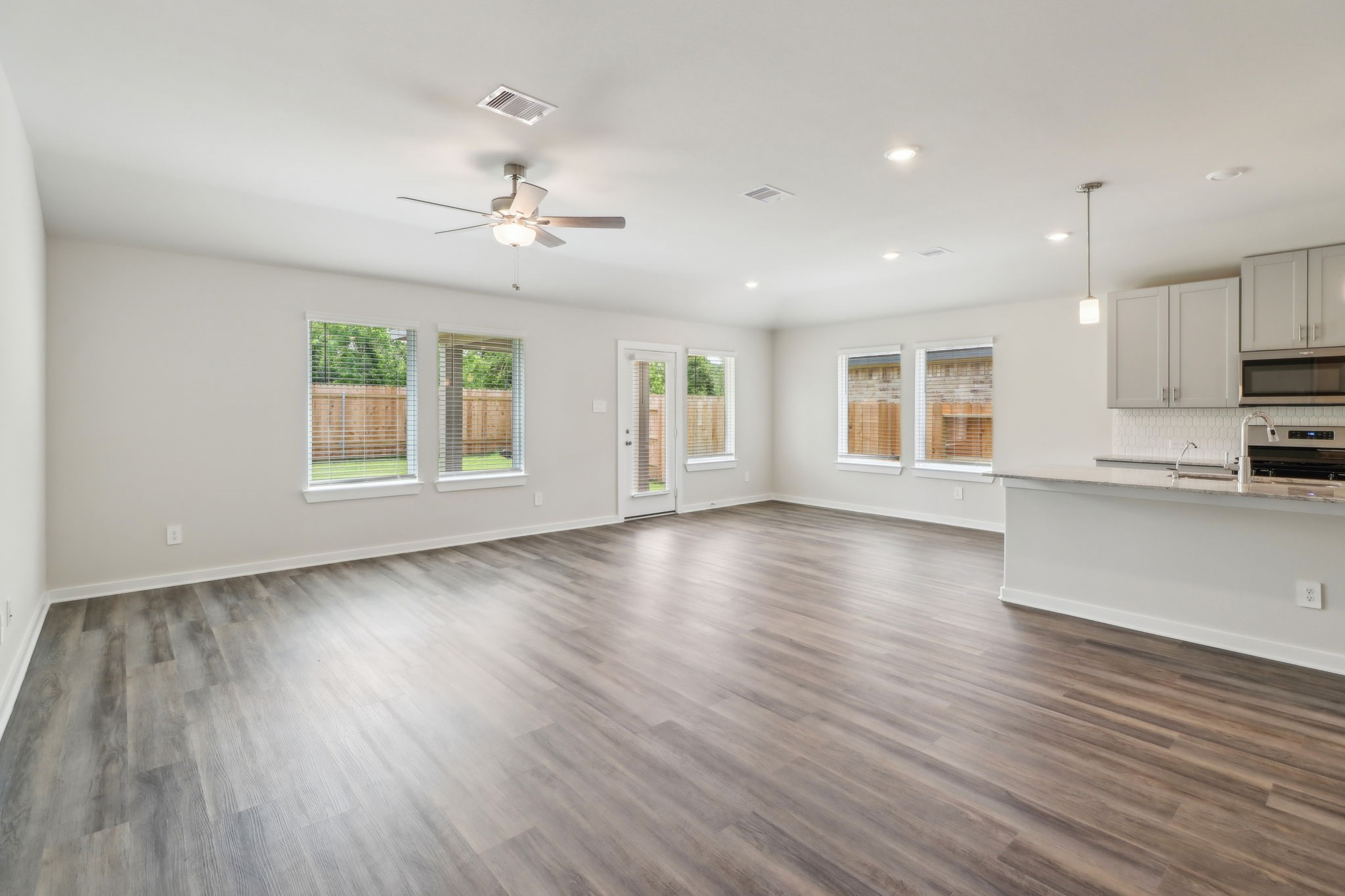 7730 Beaufort Lane , Baytown, TX, 77523 | 77620418 | Realty Texas LLC