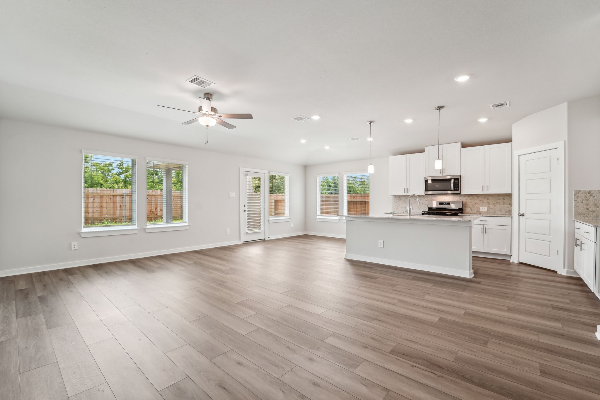 7738 Beaufort Lane , Baytown, TX, 77523 | 71479734 | Realty Texas LLC