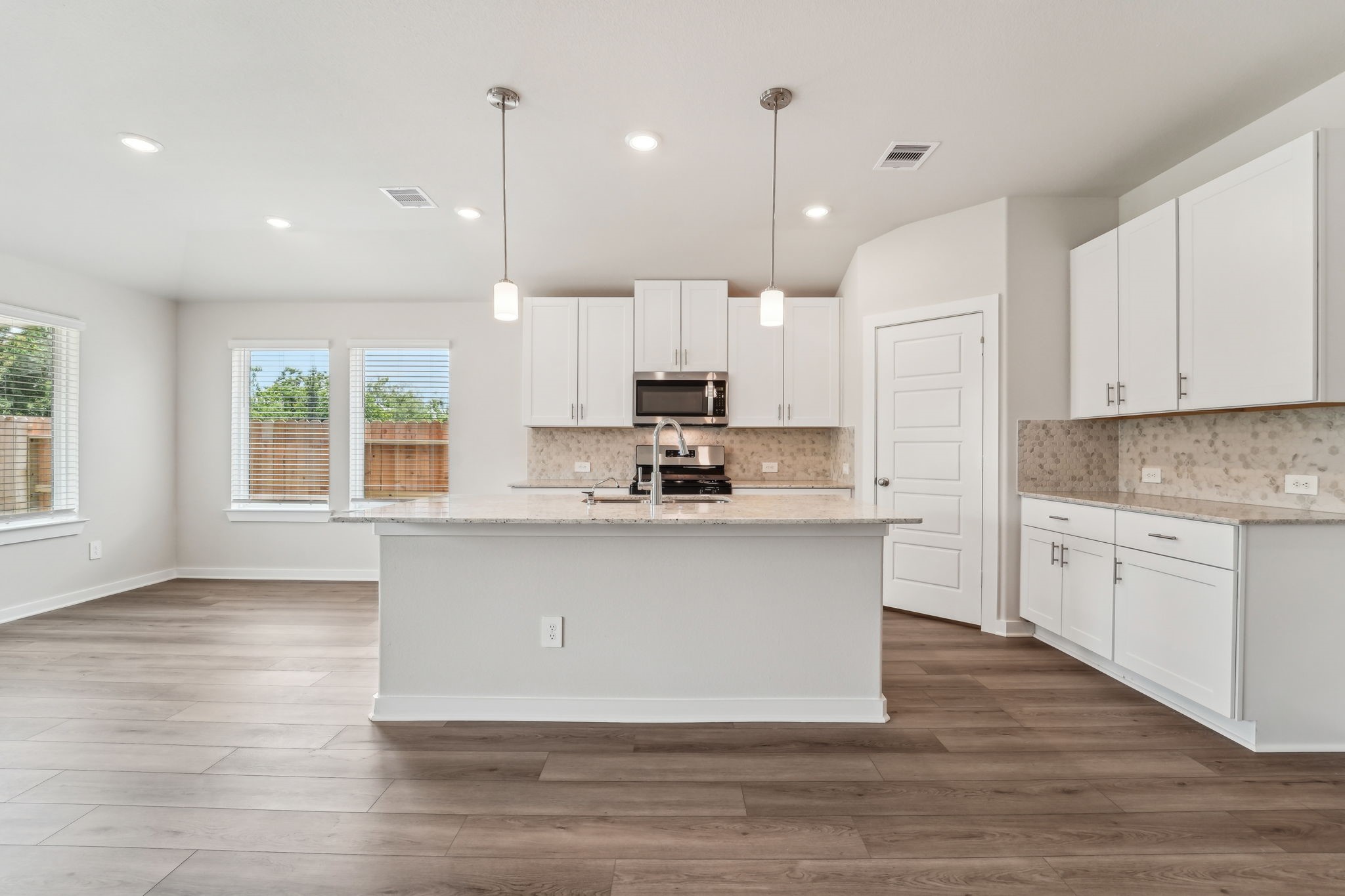 7738 Beaufort Lane , Baytown, TX, 77523 | 71479734 | Realty Texas LLC