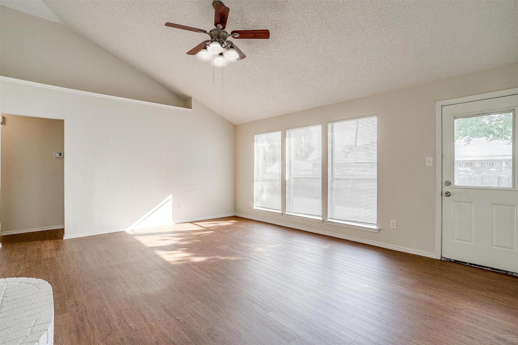 10832 Cobblestone Drive , Benbrook, TX, 76126 | 20941664 | Realty Texas LLC