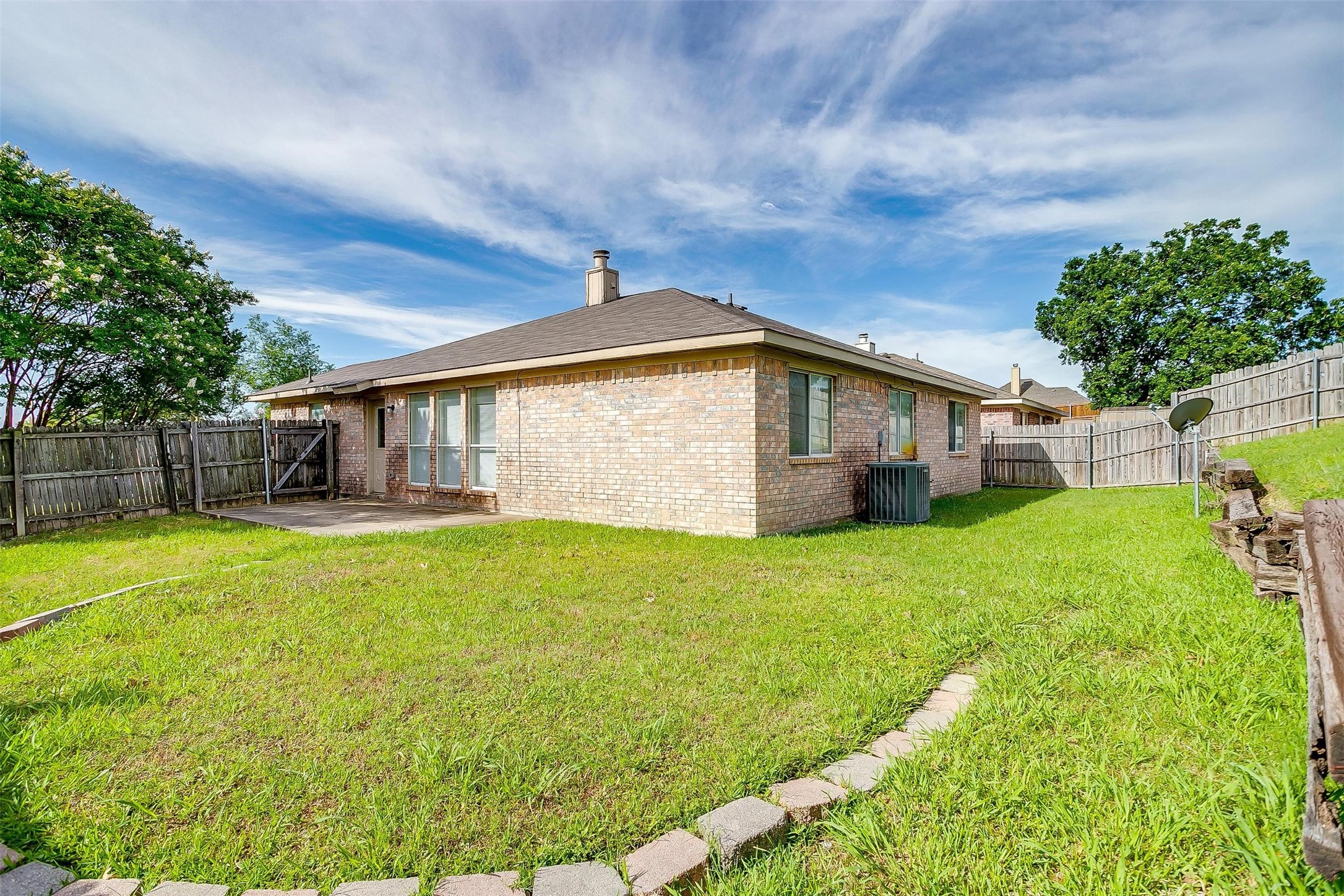 10832 Cobblestone Drive , Benbrook, TX, 76126 | 20941664 | Realty Texas LLC