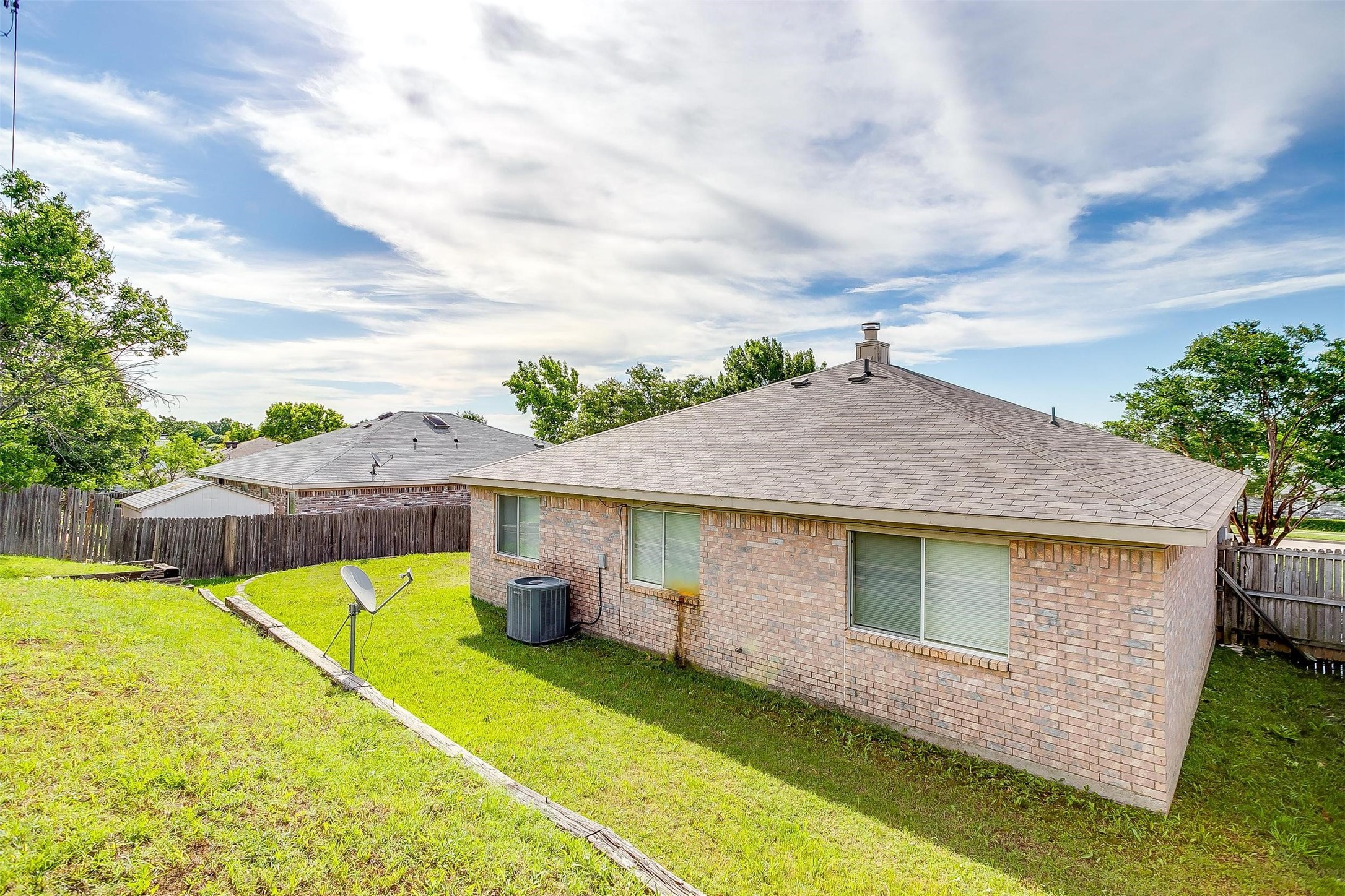 10832 Cobblestone Drive , Benbrook, TX, 76126 | 20941664 | Realty Texas LLC