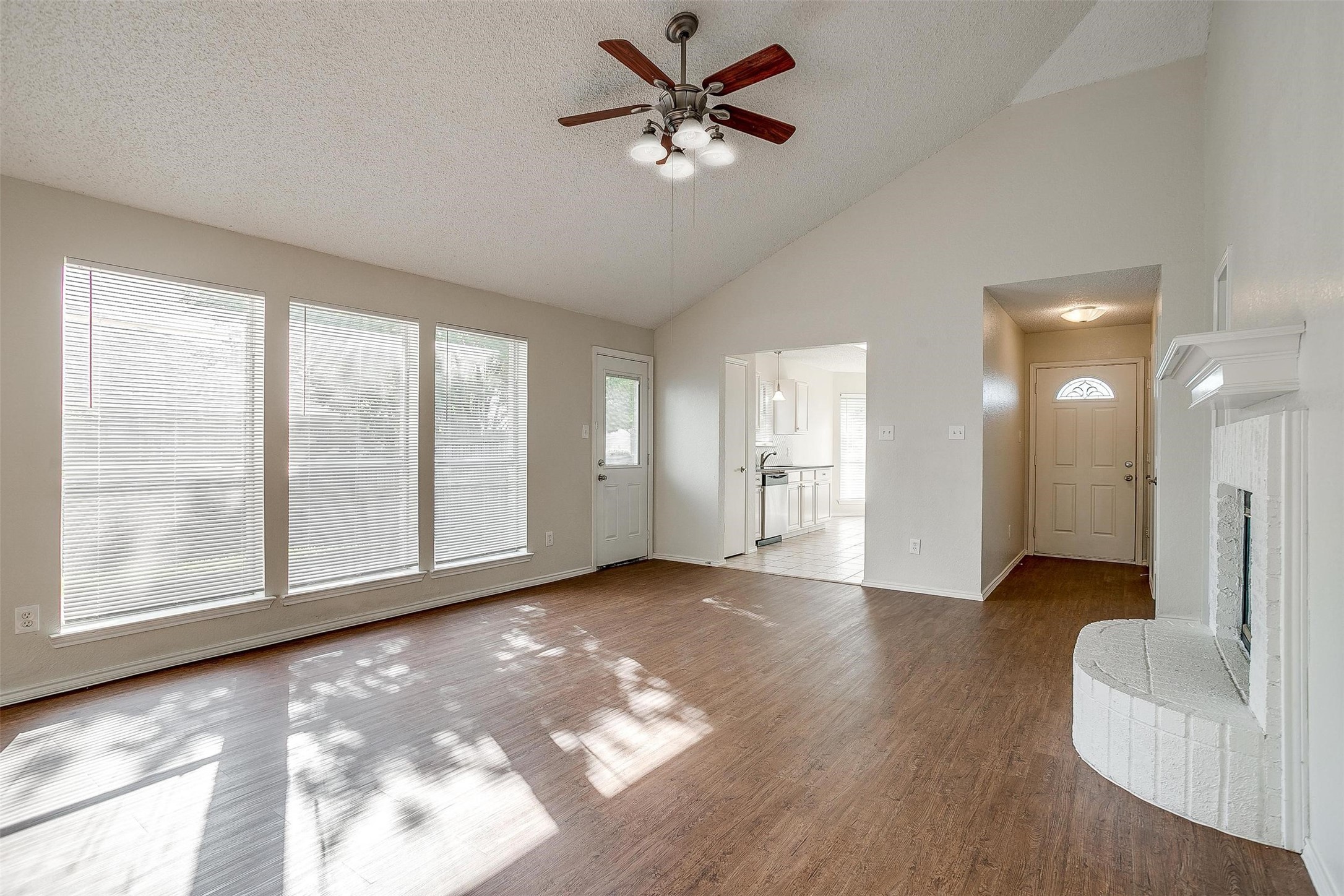 10832 Cobblestone Drive , Benbrook, TX, 76126 | 20941664 | Realty Texas LLC