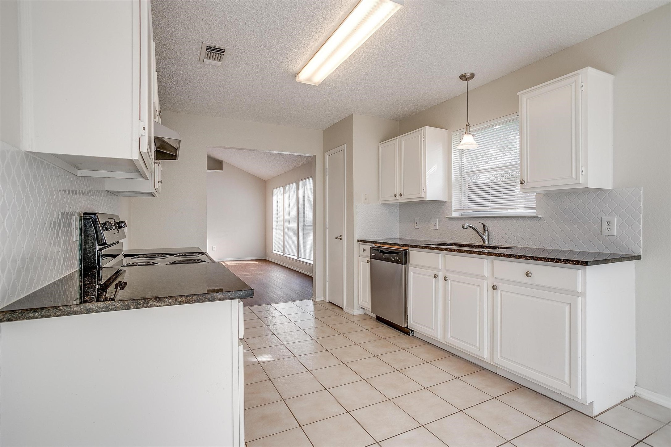 10832 Cobblestone Drive , Benbrook, TX, 76126 | 20941664 | Realty Texas LLC