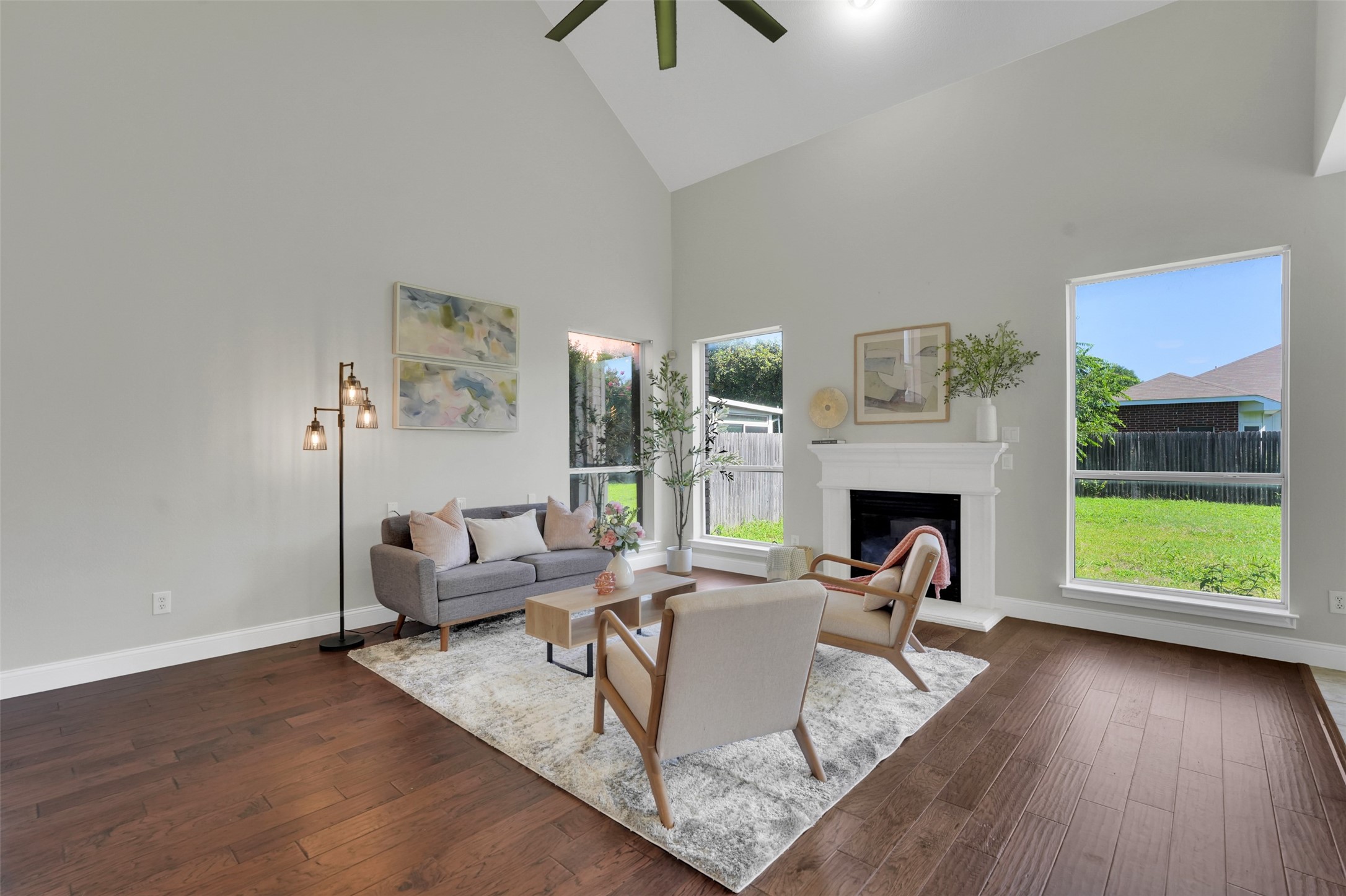 3925 Wisteria Lane , Haltom City, TX, 76137 | 20941900 | Realty Texas LLC