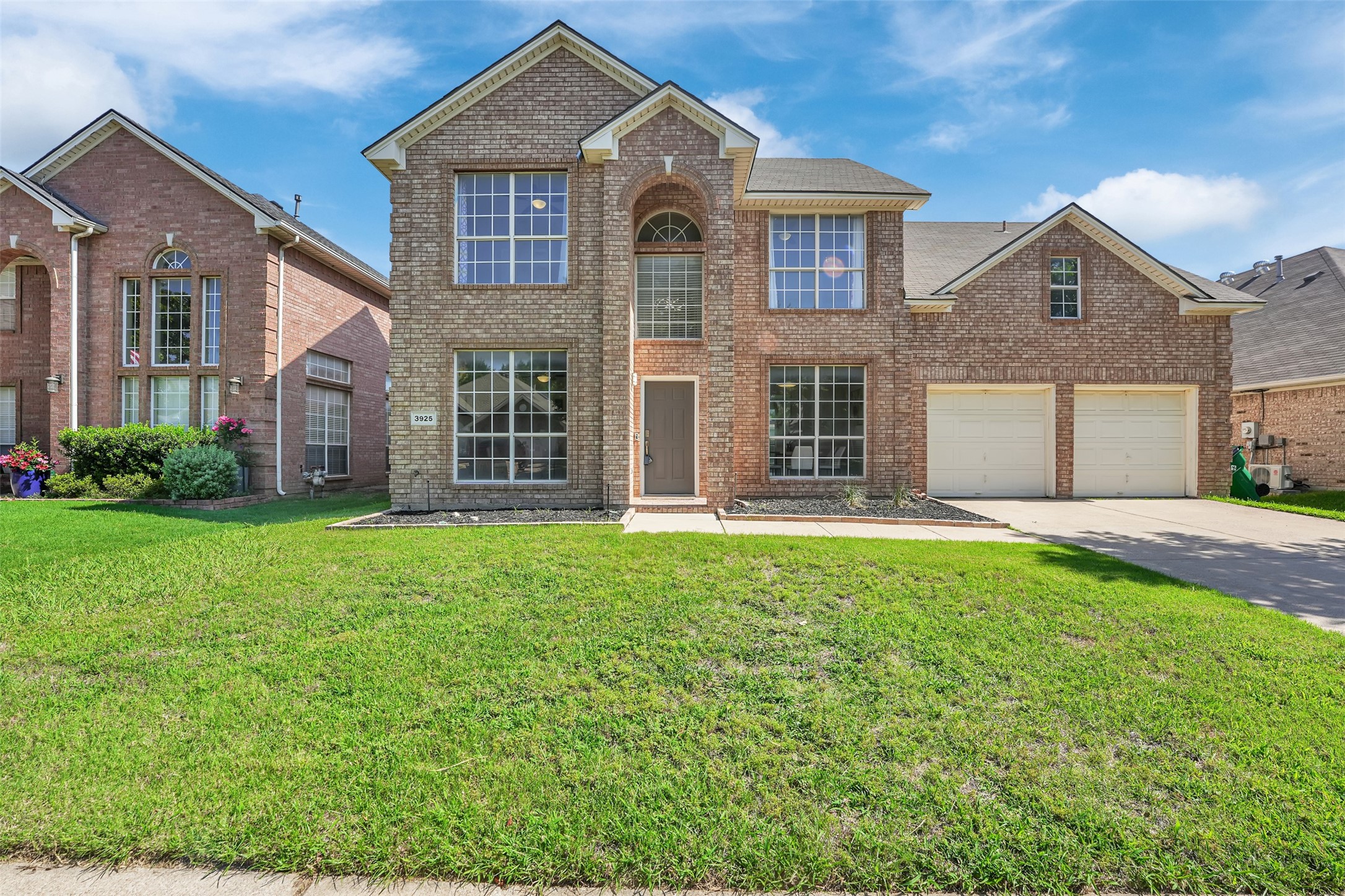 3925 Wisteria Lane , Haltom City, TX, 76137 | 20941900 | Realty Texas LLC