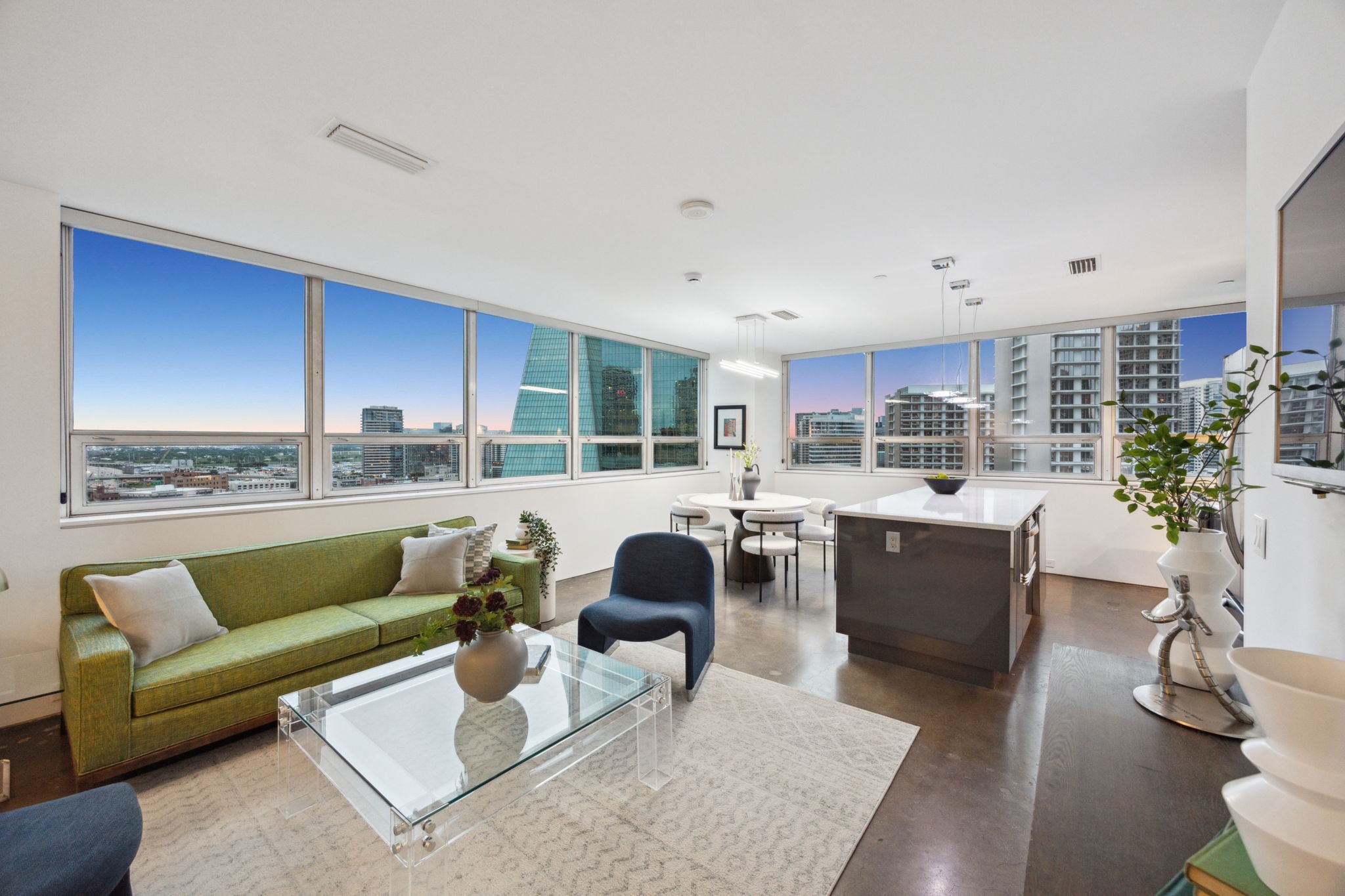 511 N Akard Street 1501 , Dallas, TX, 75201 | 20934367 | Realty Texas LLC