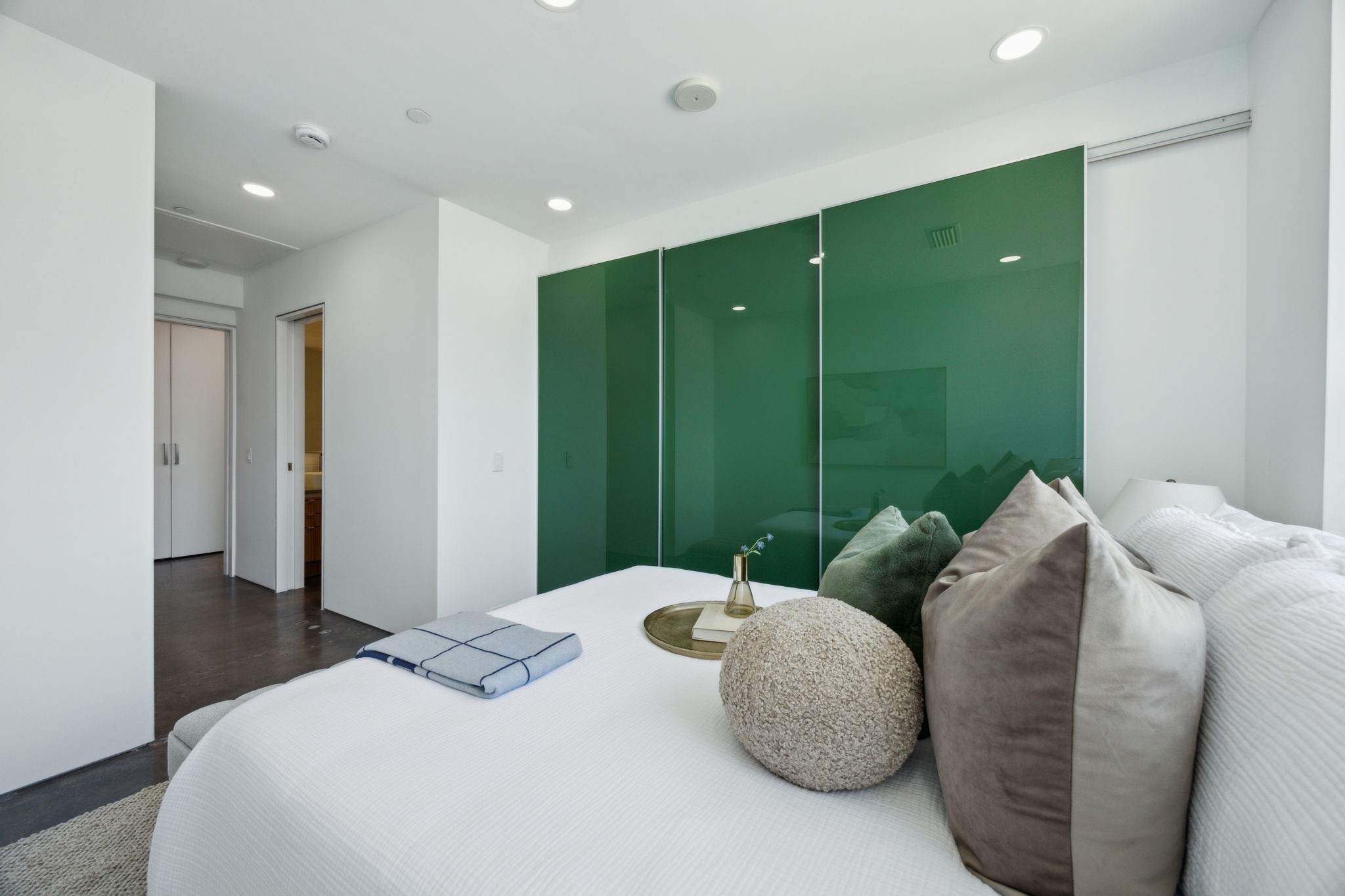 511 N Akard Street 1501 , Dallas, TX, 75201 | 20934367 | Realty Texas LLC