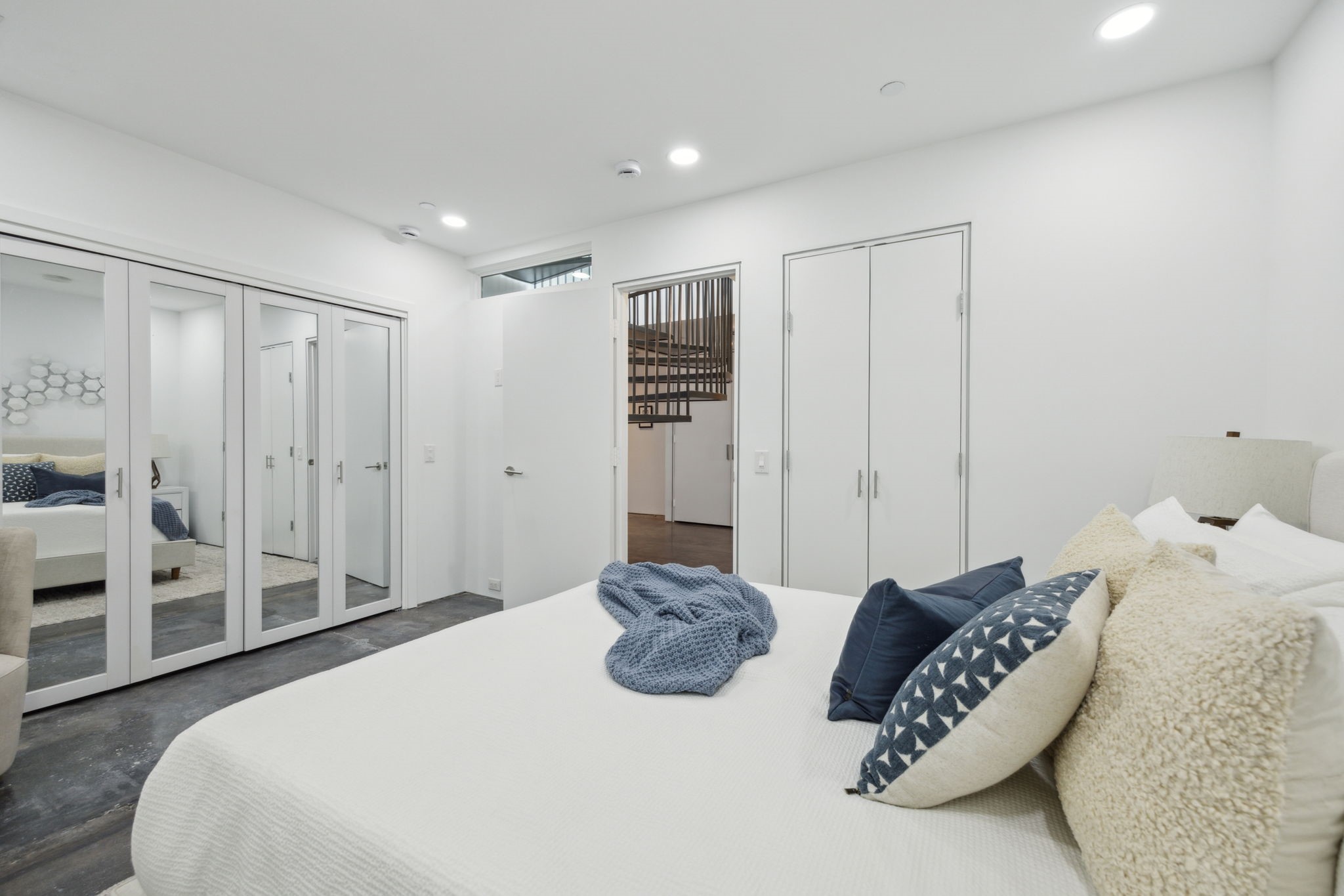 511 N Akard Street 1501 , Dallas, TX, 75201 | 20934367 | Realty Texas LLC