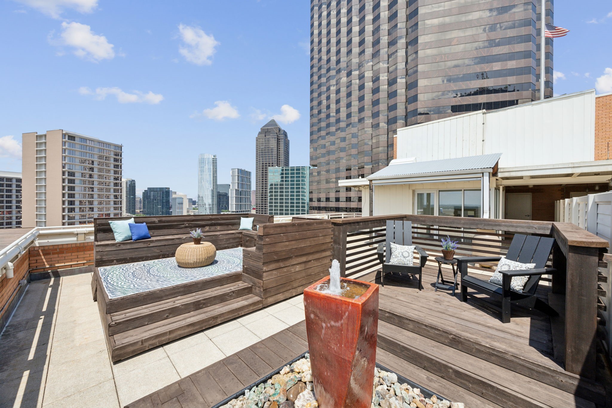 511 N Akard Street 1501 , Dallas, TX, 75201 | 20934367 | Realty Texas LLC