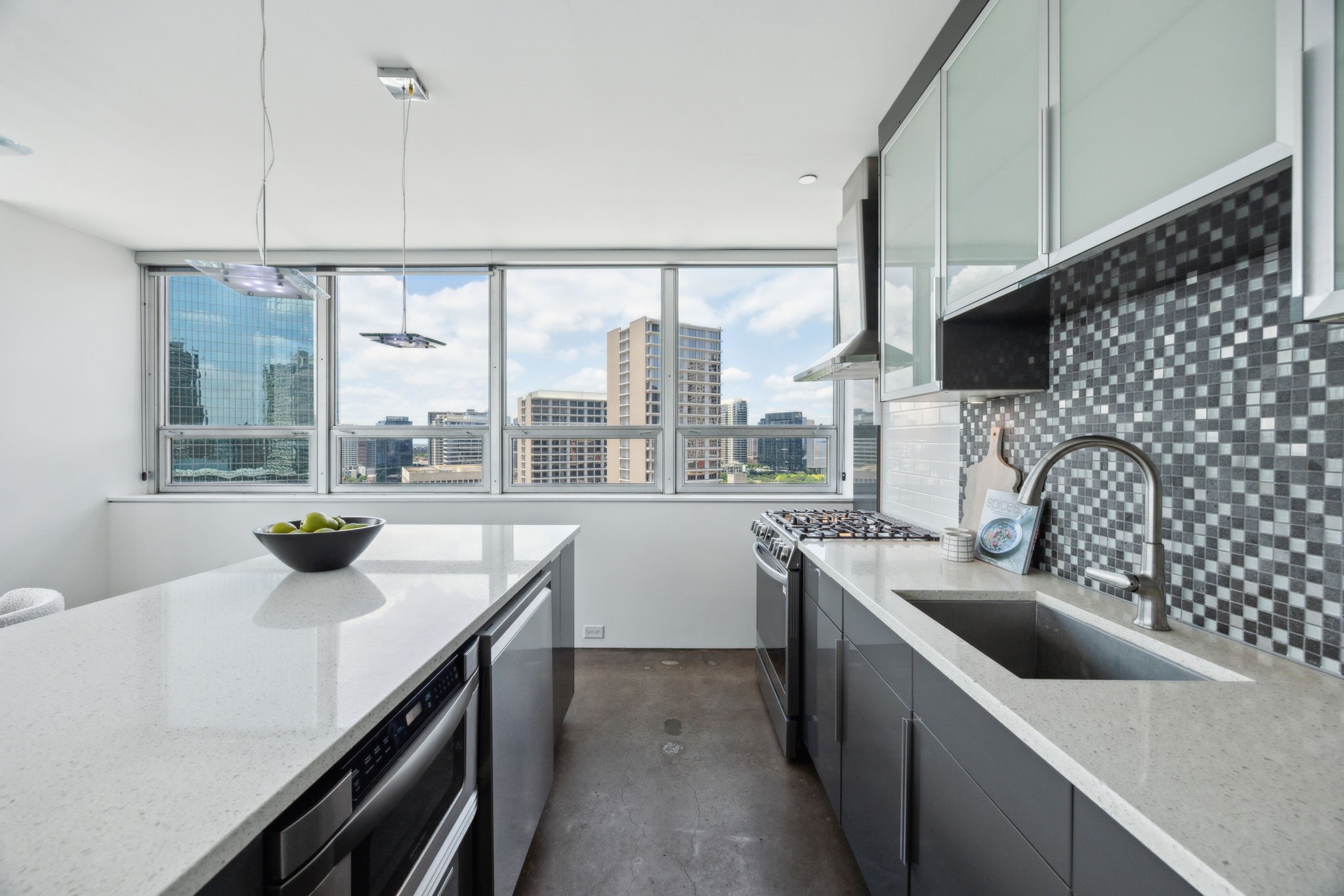 511 N Akard Street 1501 , Dallas, TX, 75201 | 20934367 | Realty Texas LLC
