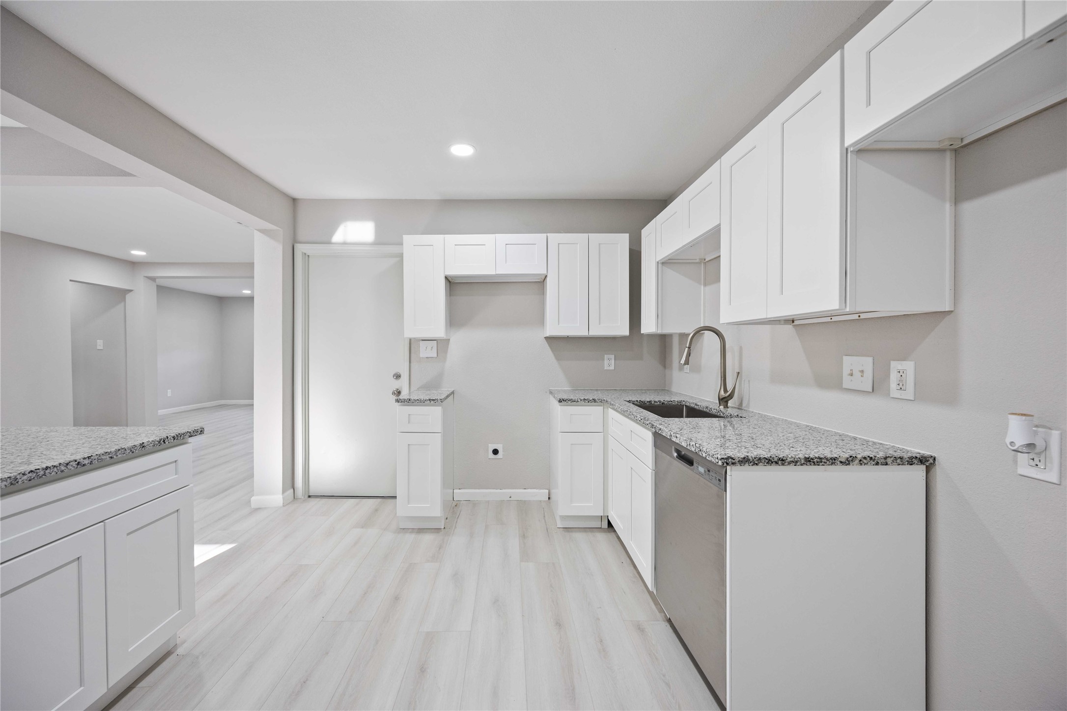 4114 Hoffman Street , Houston, TX, 77026 | 35714528 | Realty Texas LLC