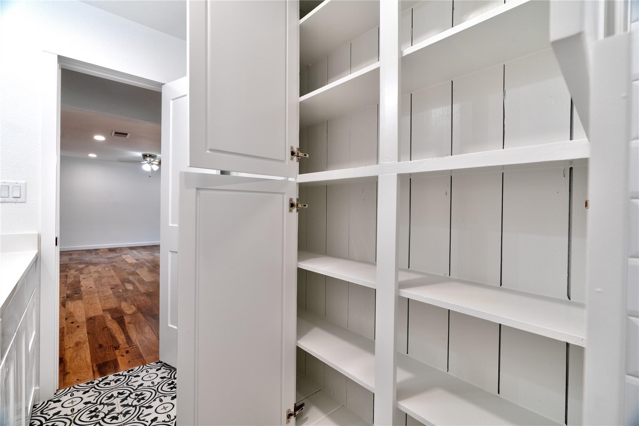 603 W Congress Street , Denton, TX, 76201 | 20942376 | Realty Texas LLC